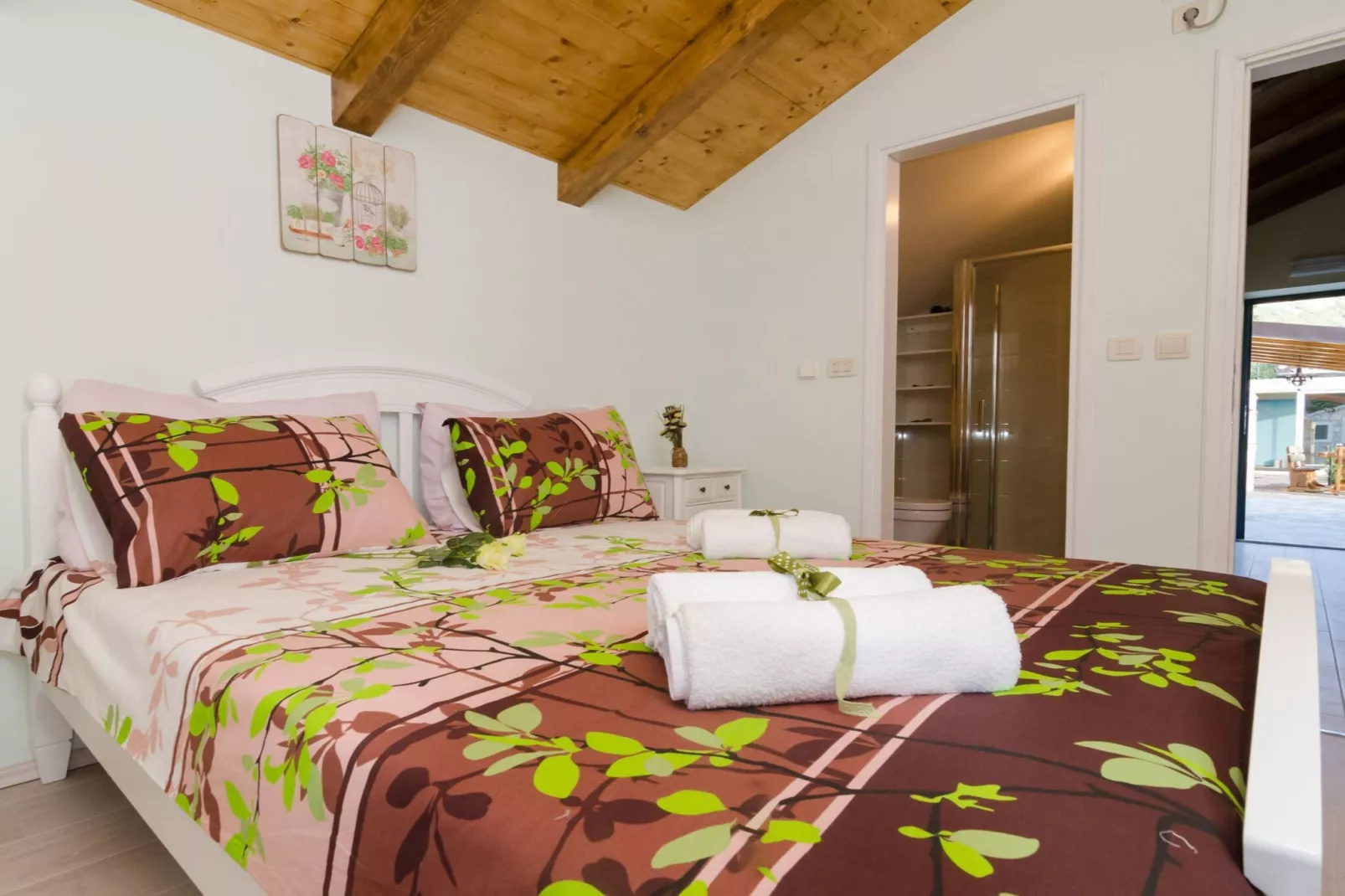 Villa Falcon Rook - Four-Bedroom Villa with Terrace and Swimming Pool-Chambre