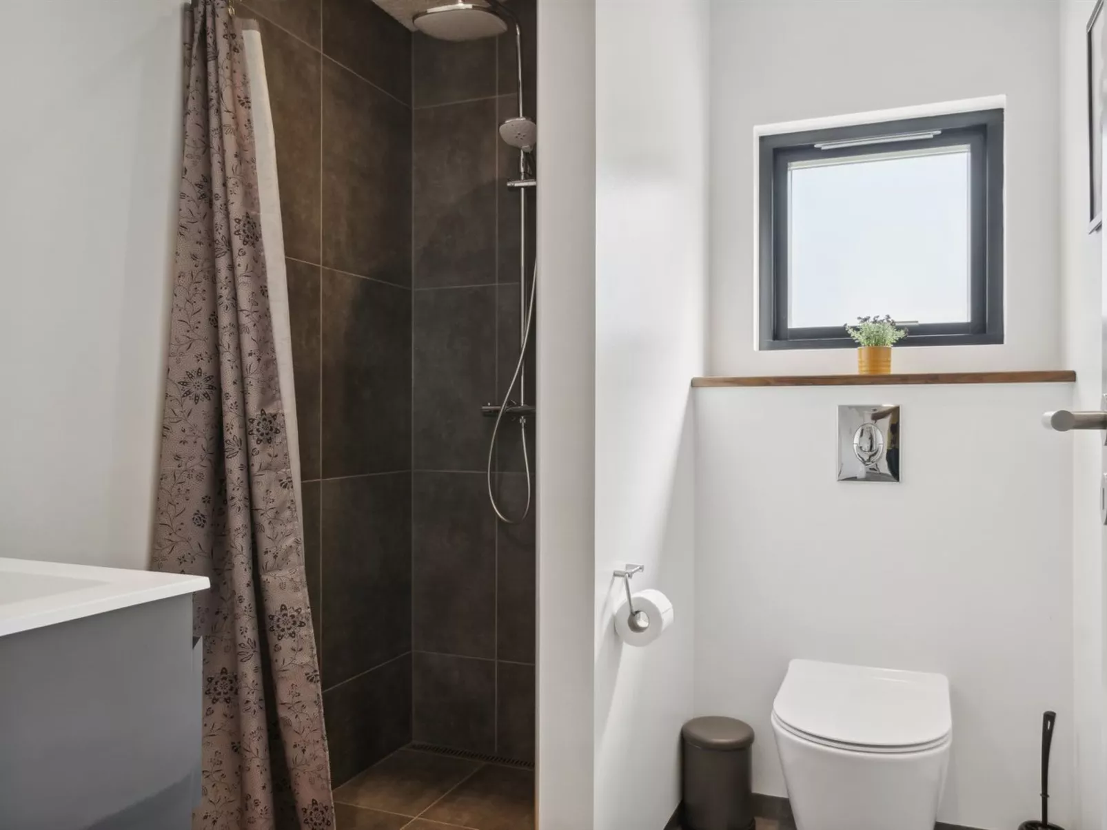 "Thorkjell" - 350m from the sea-Inside