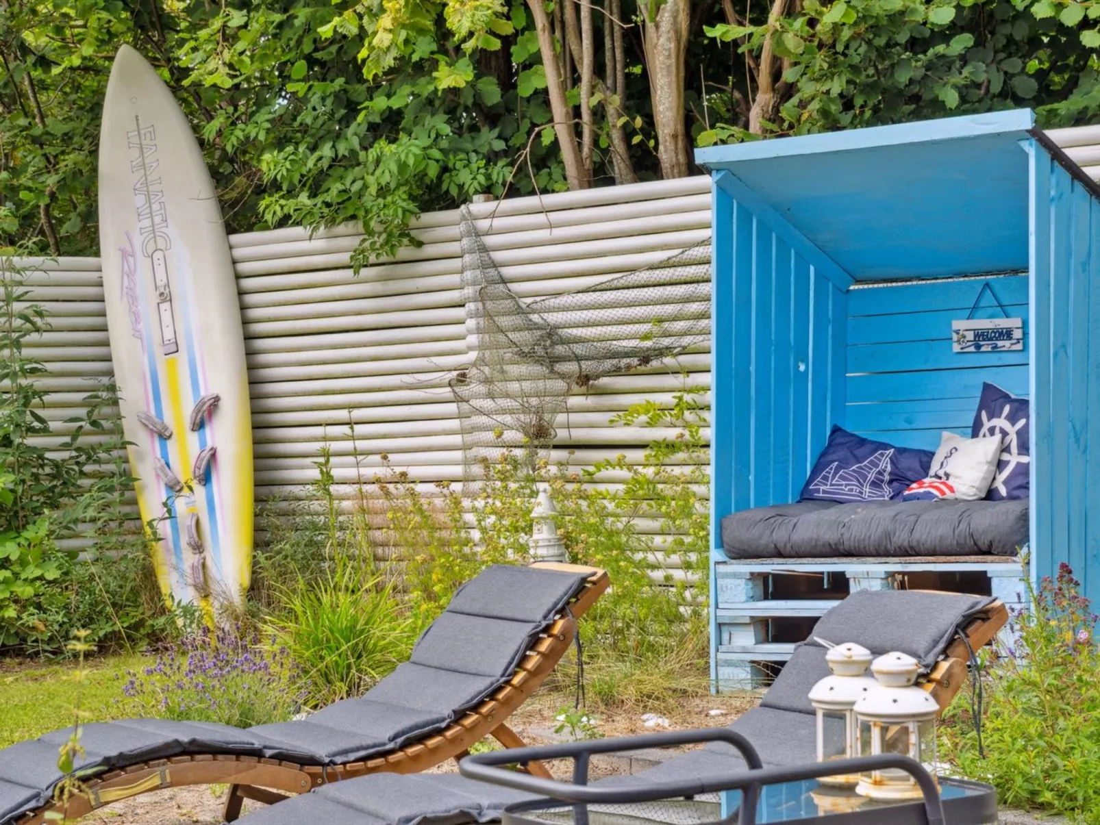 "Mark" - 1.2km from the sea-Outside