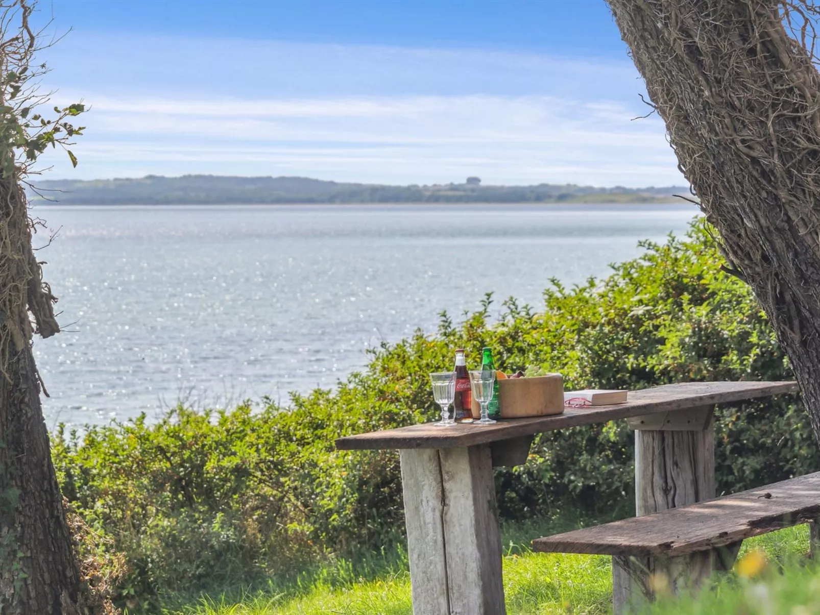 "Bryngeir" - 25m from the sea-Outside