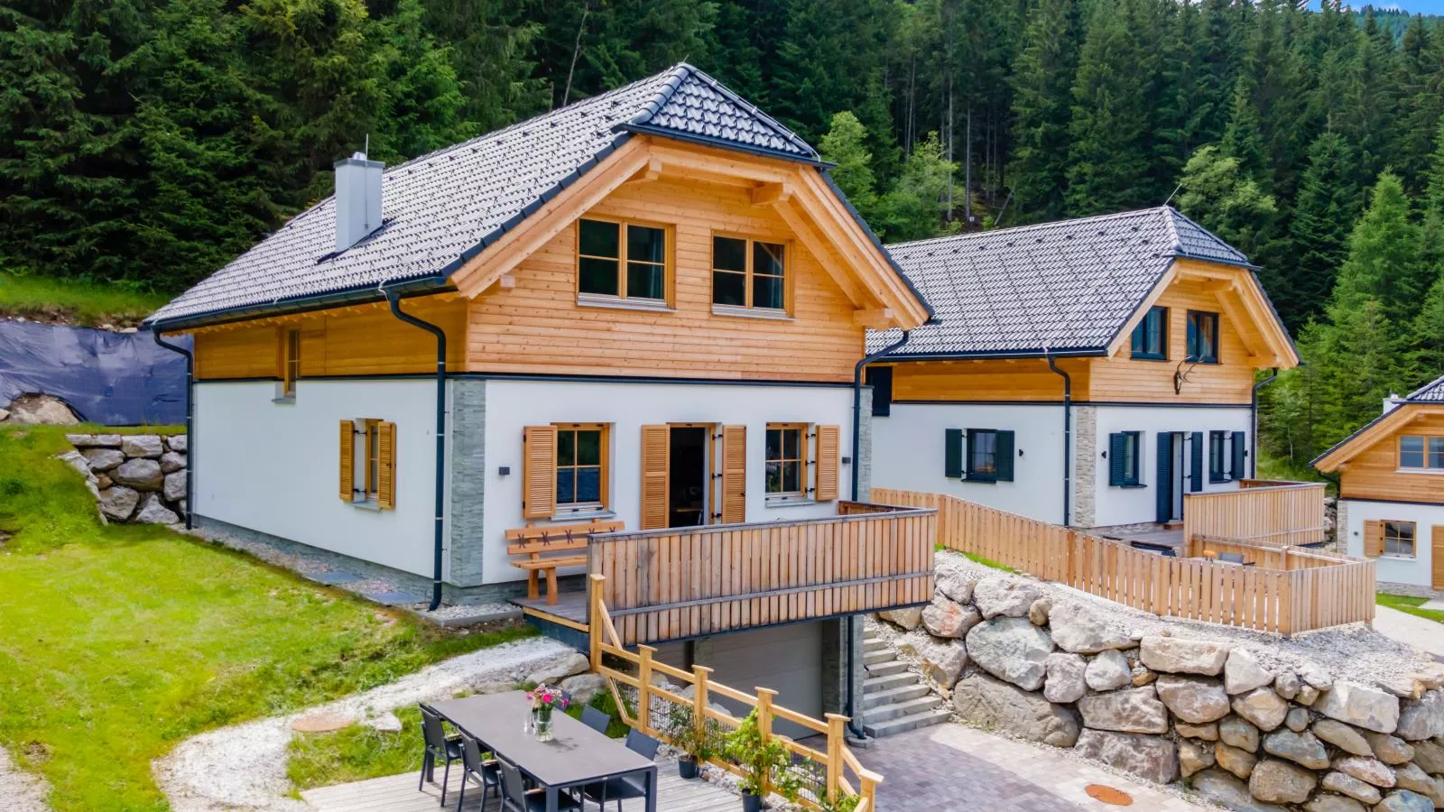 Vita Montagna-Exterior summer