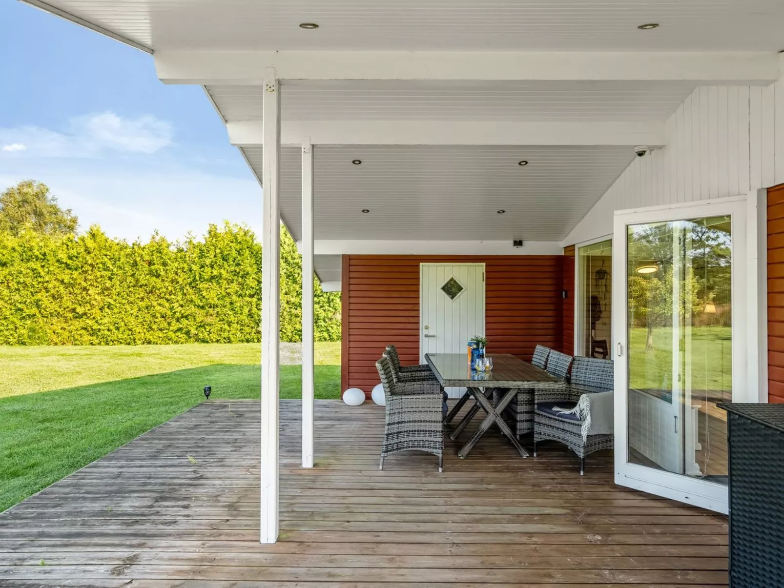 "Galmand" -  from the sea-Dehors