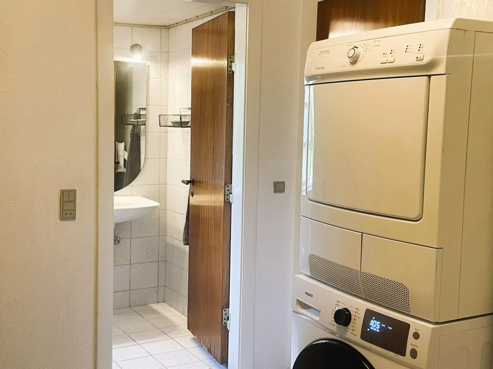 "Agla" - 2.5km from the sea-Drinnen