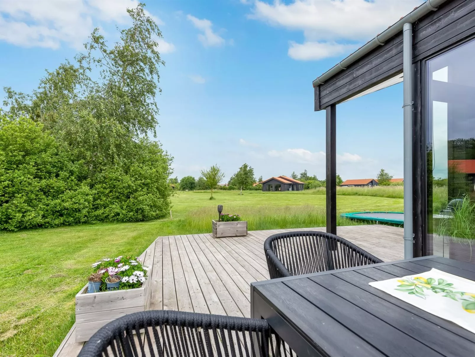 "Dyke" - 1.5km from the sea-Draußen