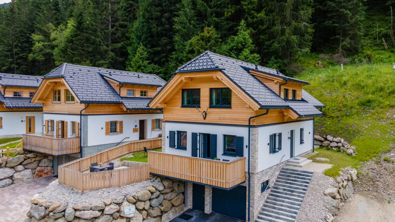Edelweiss Lodge-Exterior summer