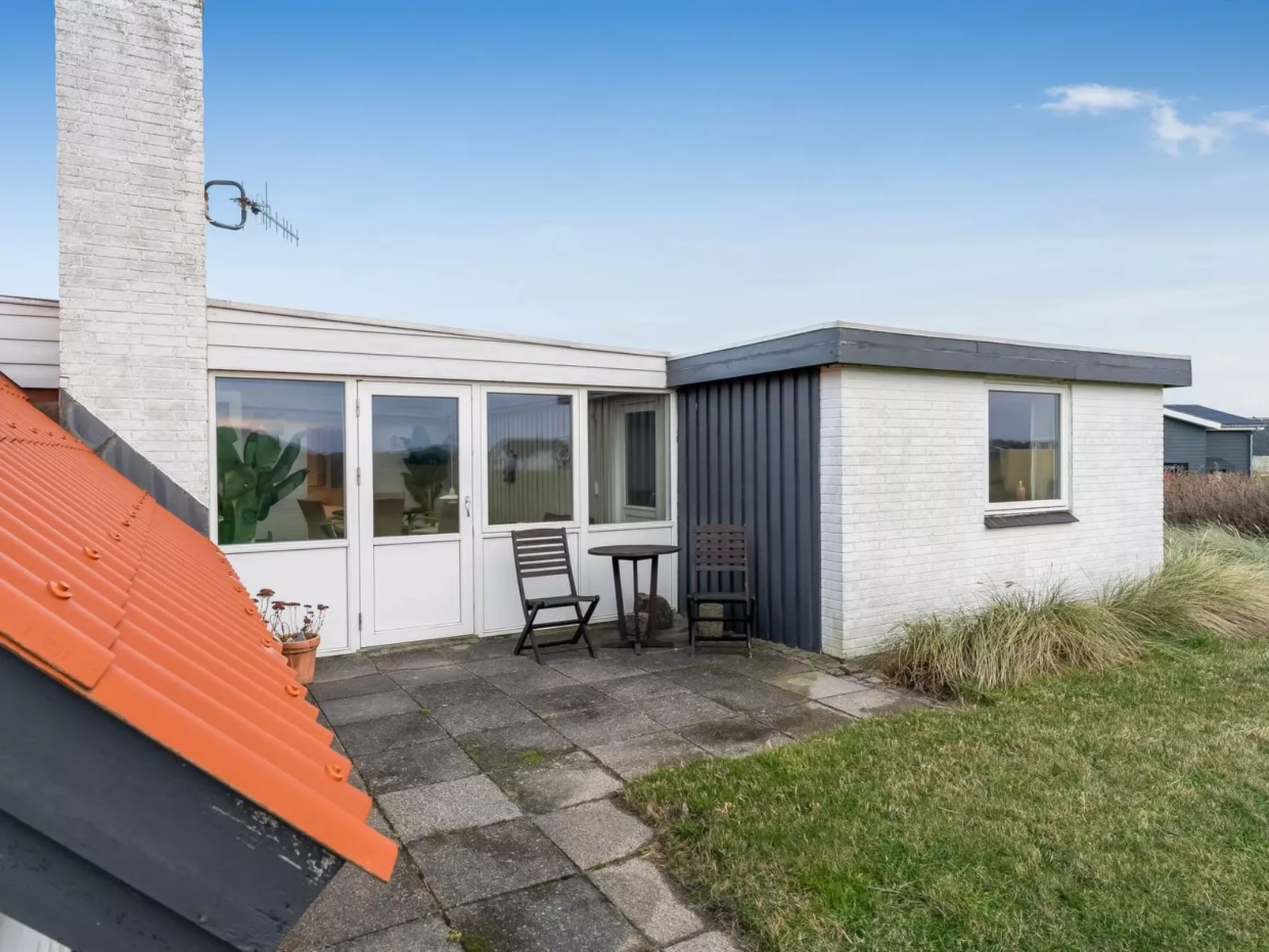 "Amina" - 50m from the sea-Outside