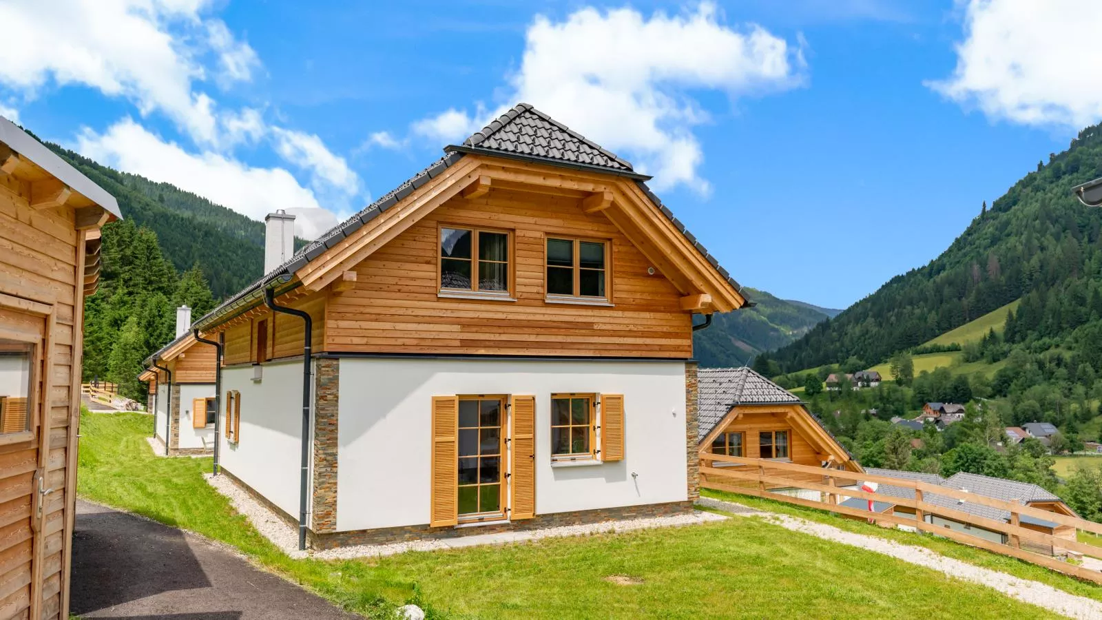 Haus Rapunzel-Exterior summer