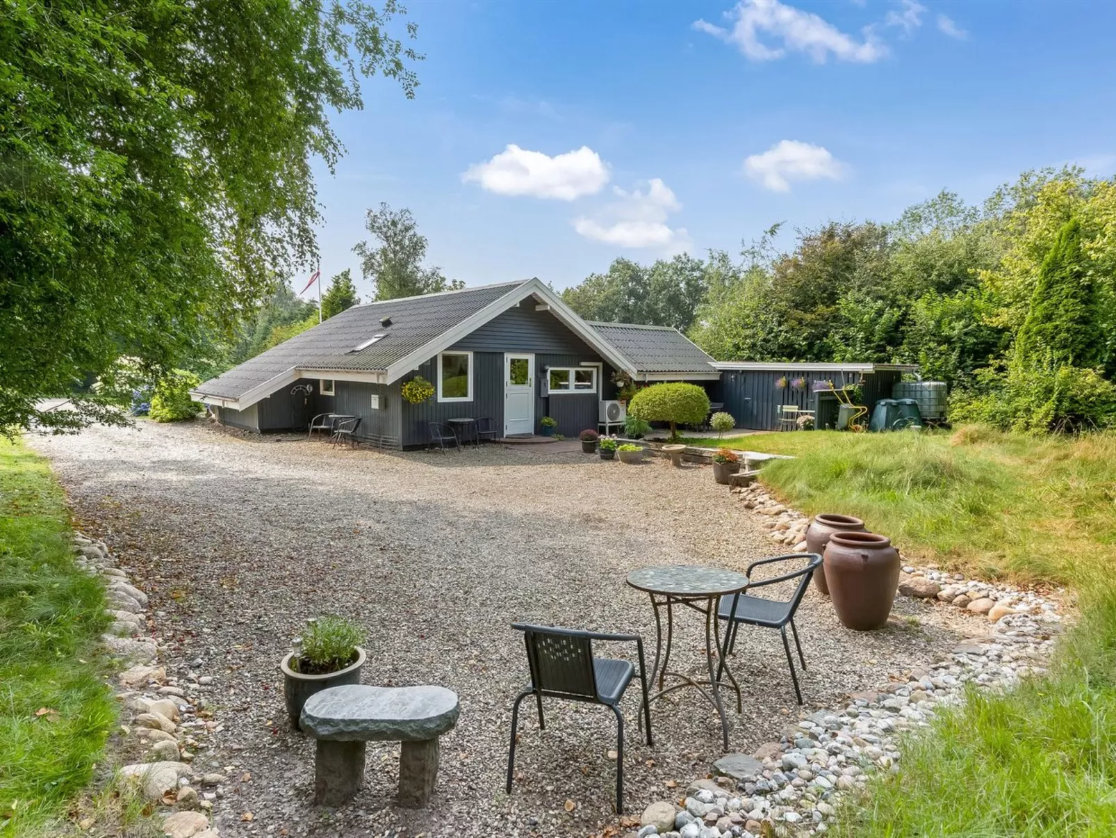 "Lenya" - 33km from the sea-Draußen