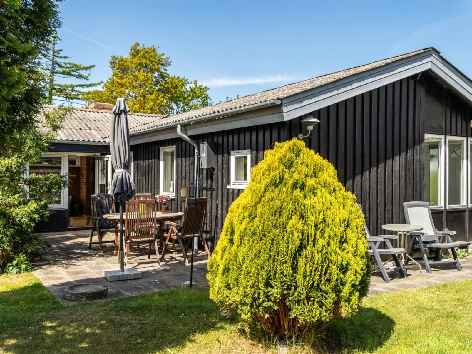 "Meindor" - 240m to the fjord-Draußen