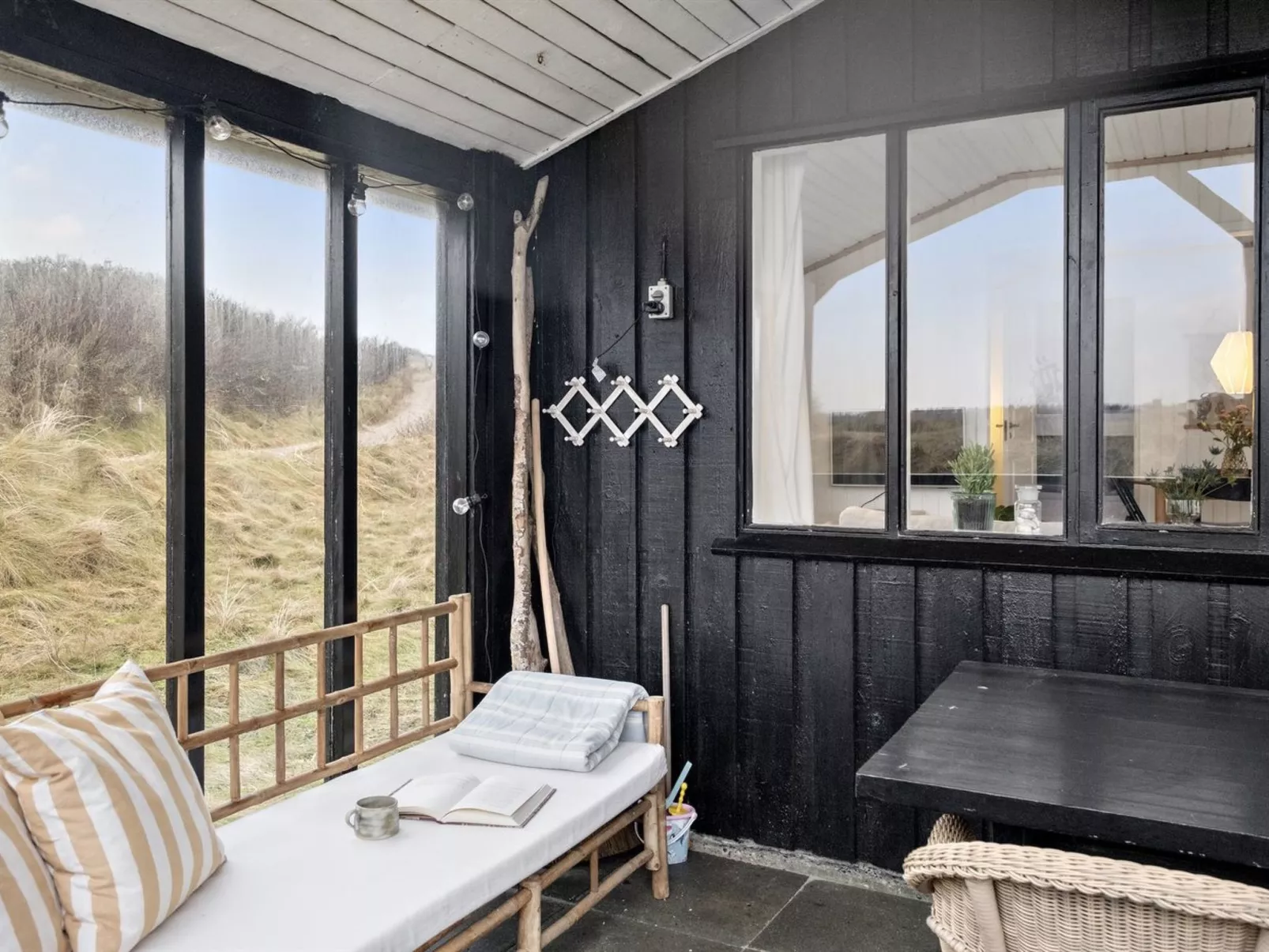 "Aarno" - 120m from the sea-Dedans