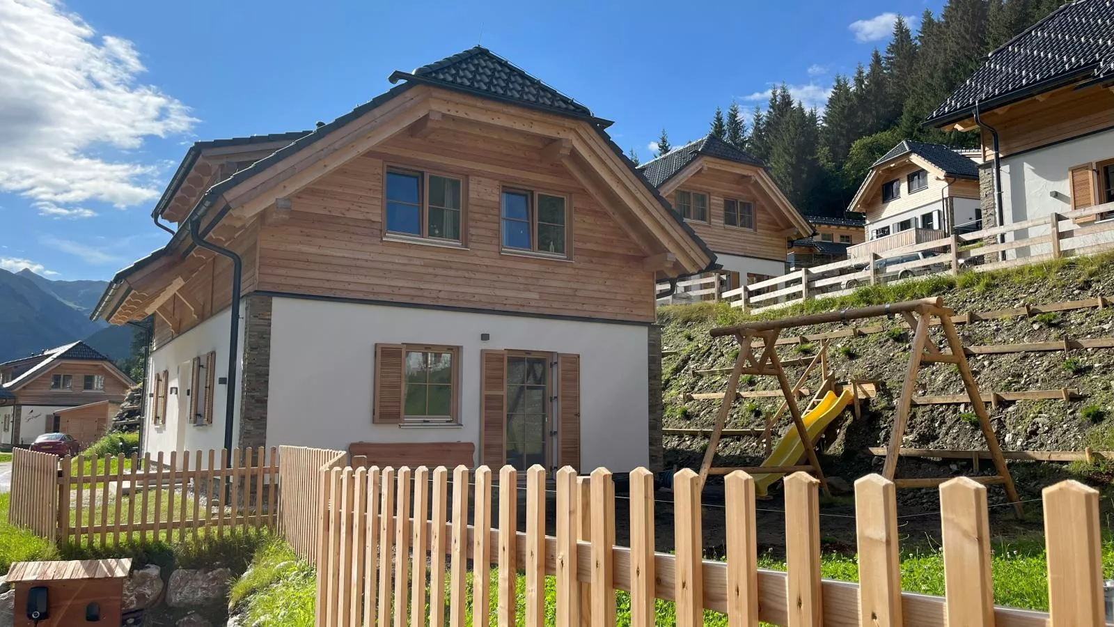 Alpenjoy Lodge-Exterior summer
