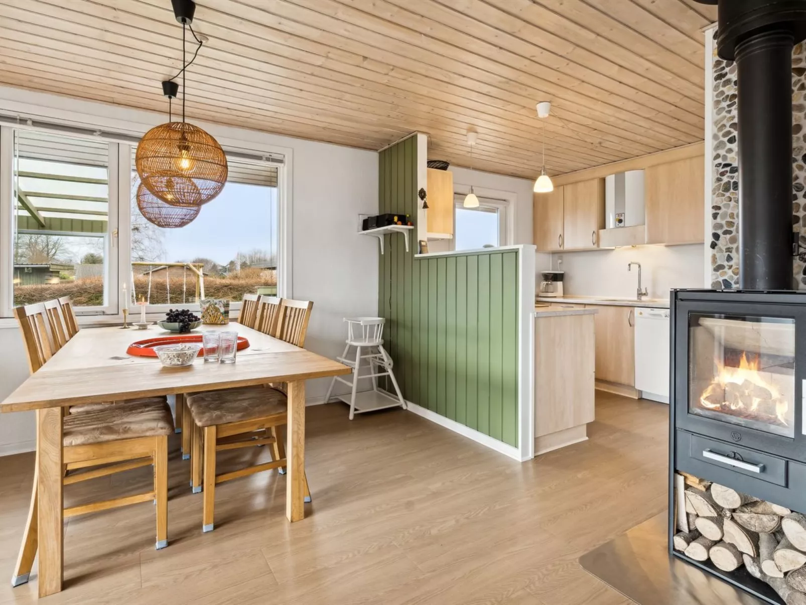 "Severine" - 650m from the sea-Inside