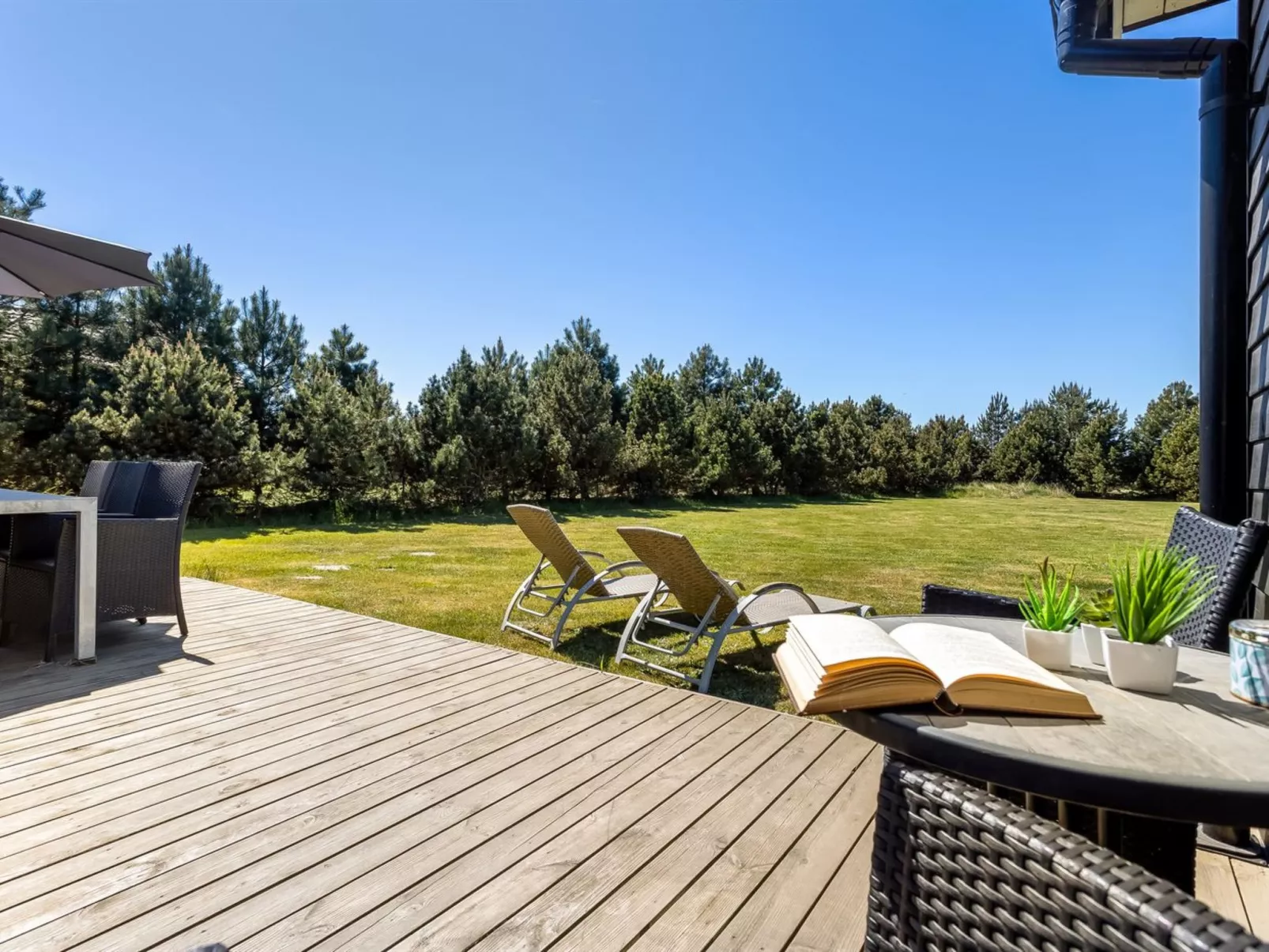 "Danika" - 1.5km from the sea-Draußen