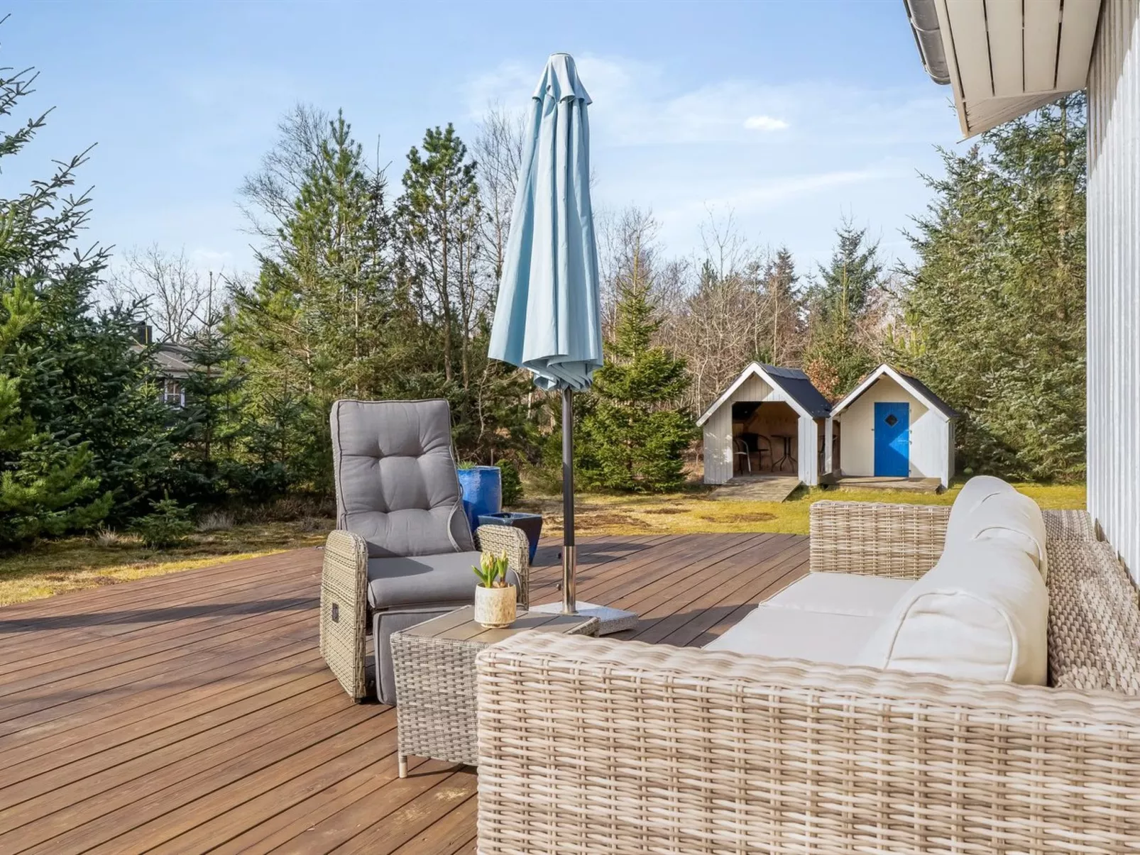 "Toska" - 3km from the sea-Outside