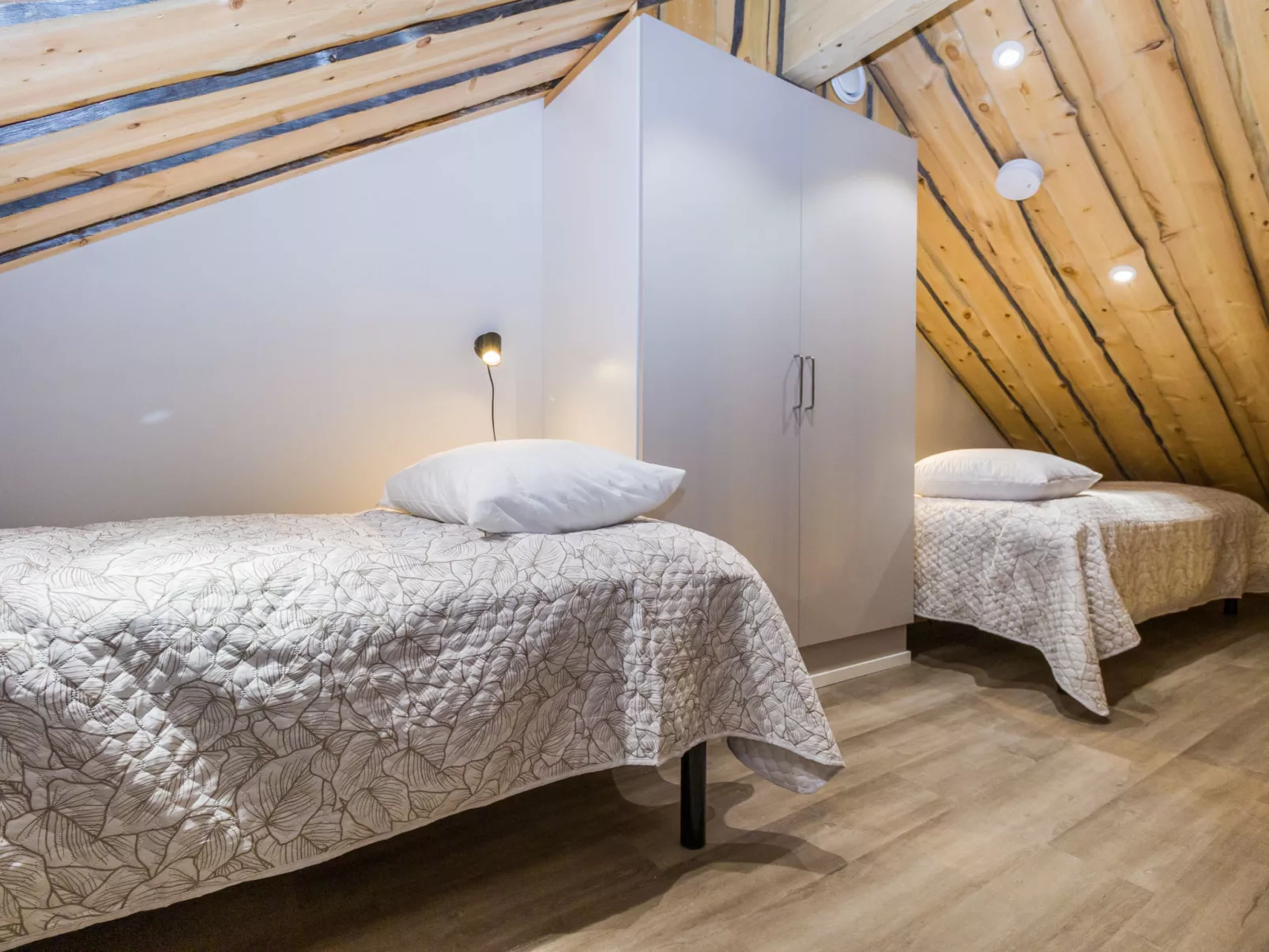 Kantapää d2-Dedans