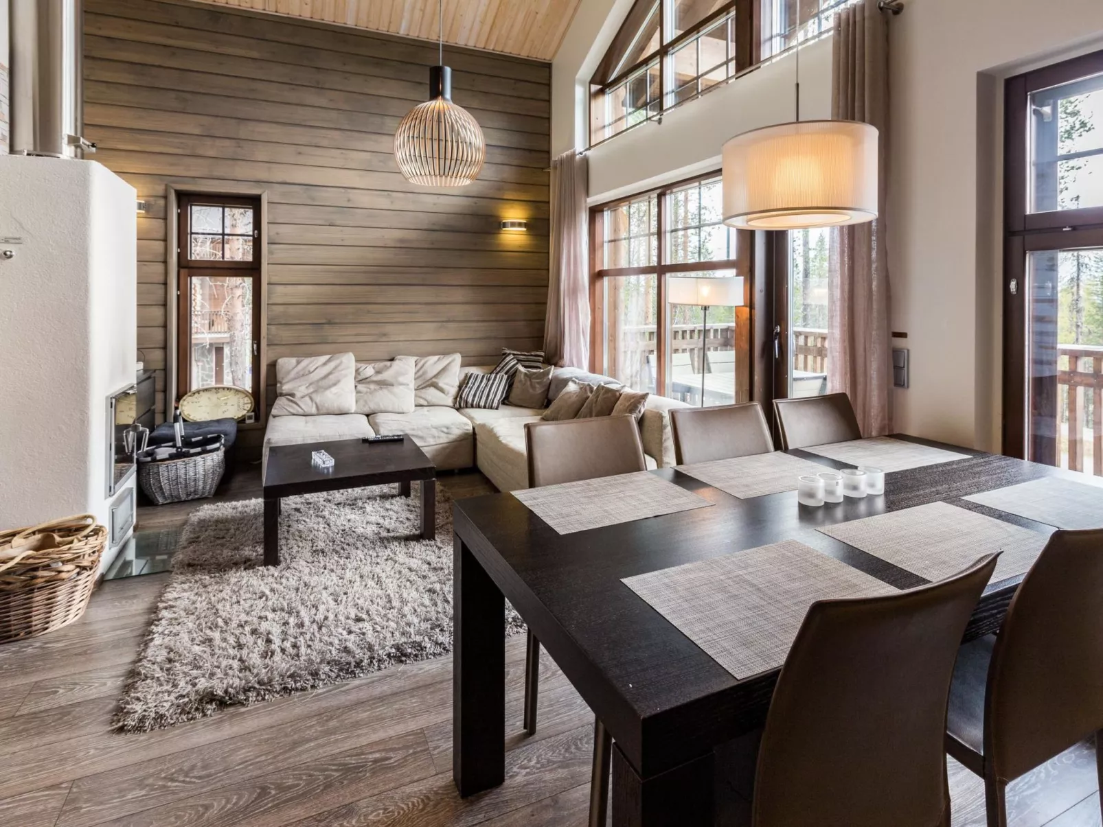 Karhunkieppi 11b-Drinnen