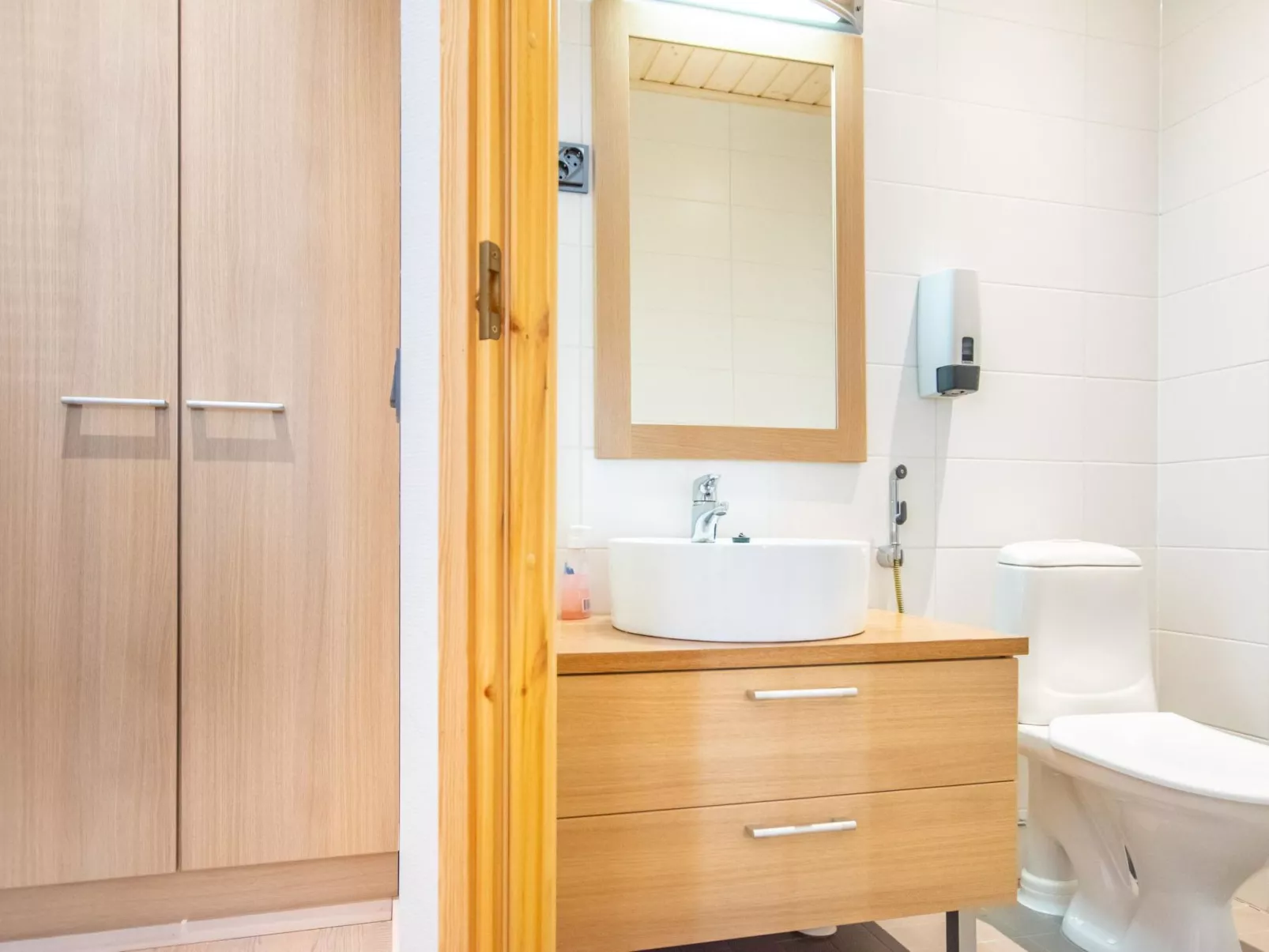 Nilikuru e 12-Inside