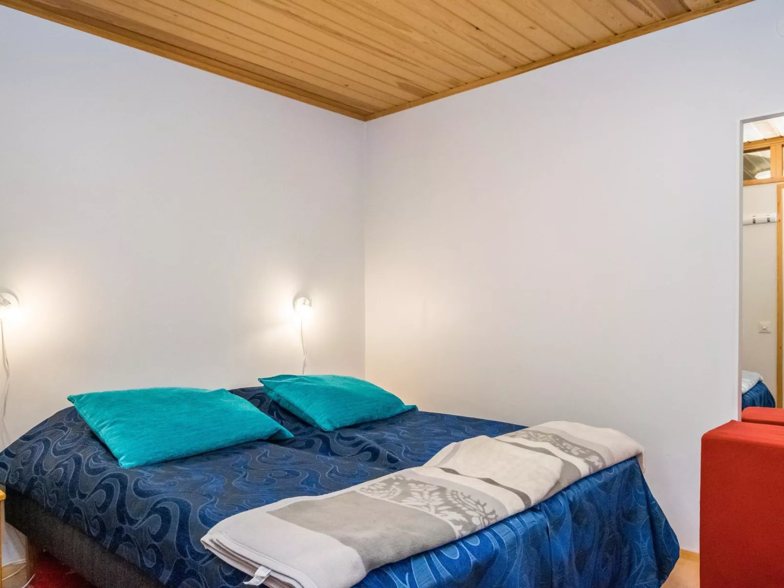 Saariseläntie 8 e 3-Drinnen