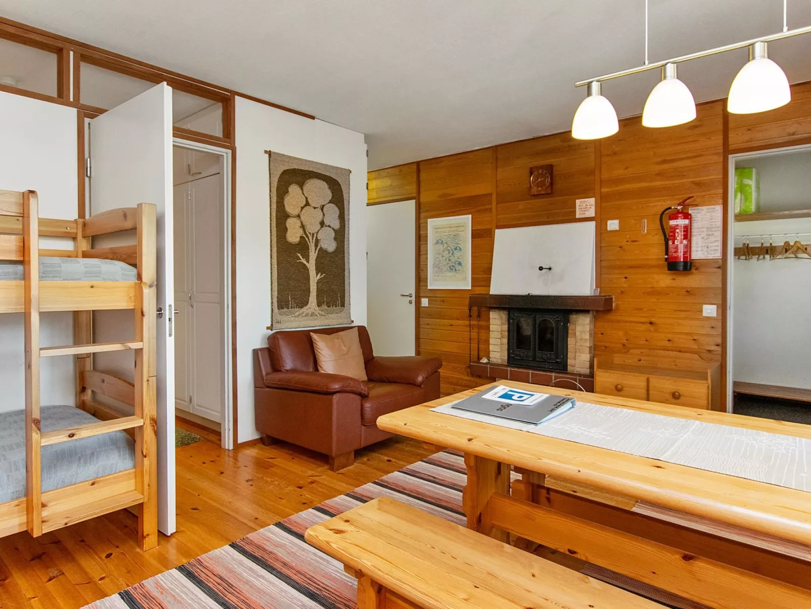 Saariseläntie 8 d 5-Dedans