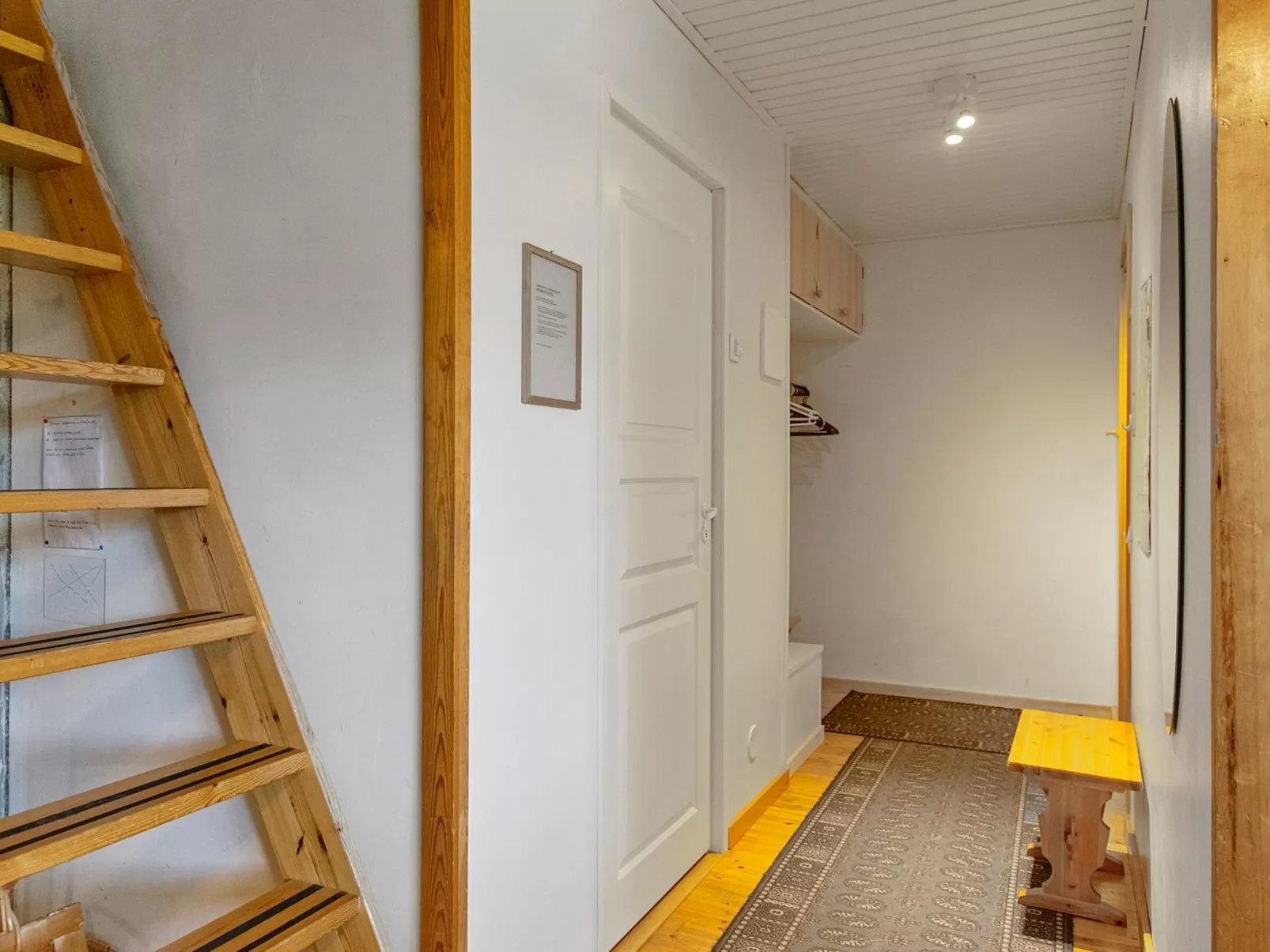 Soidinaukia a 5-Inside