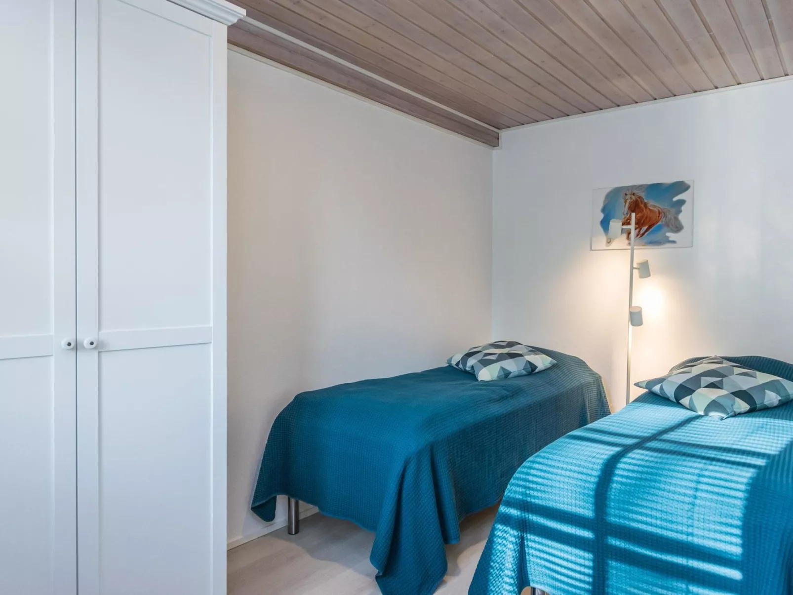 Saarihely a1-Drinnen