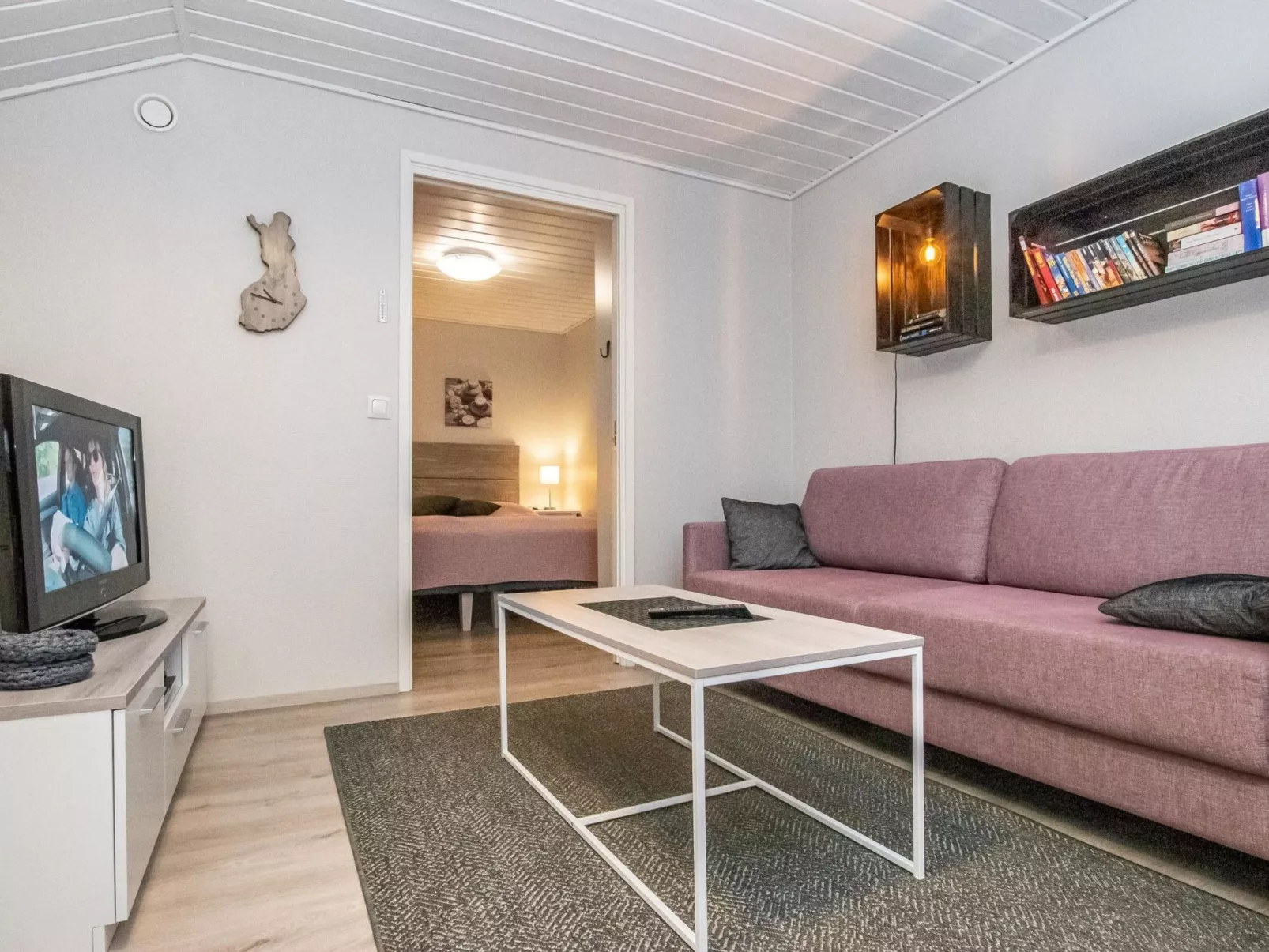 Teerenpesue f 52 taiga-Inside