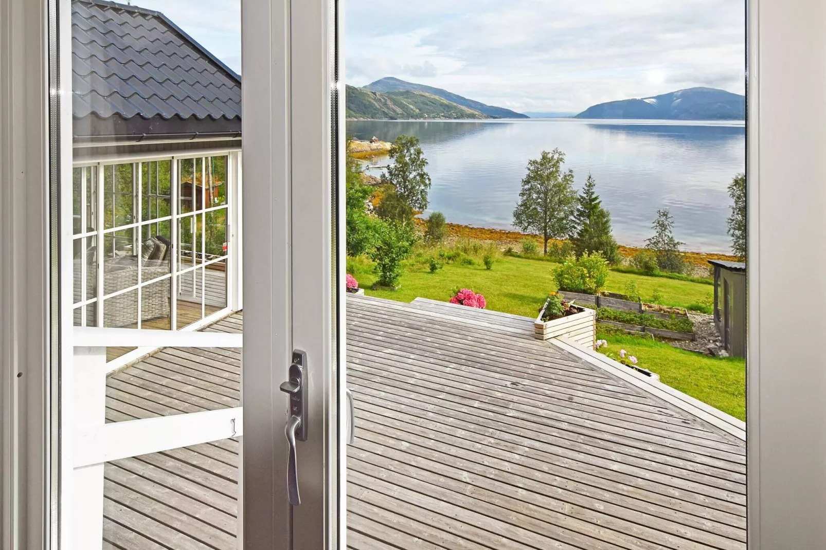 6 person holiday home in Sandhornøy-By Traum-Indoor