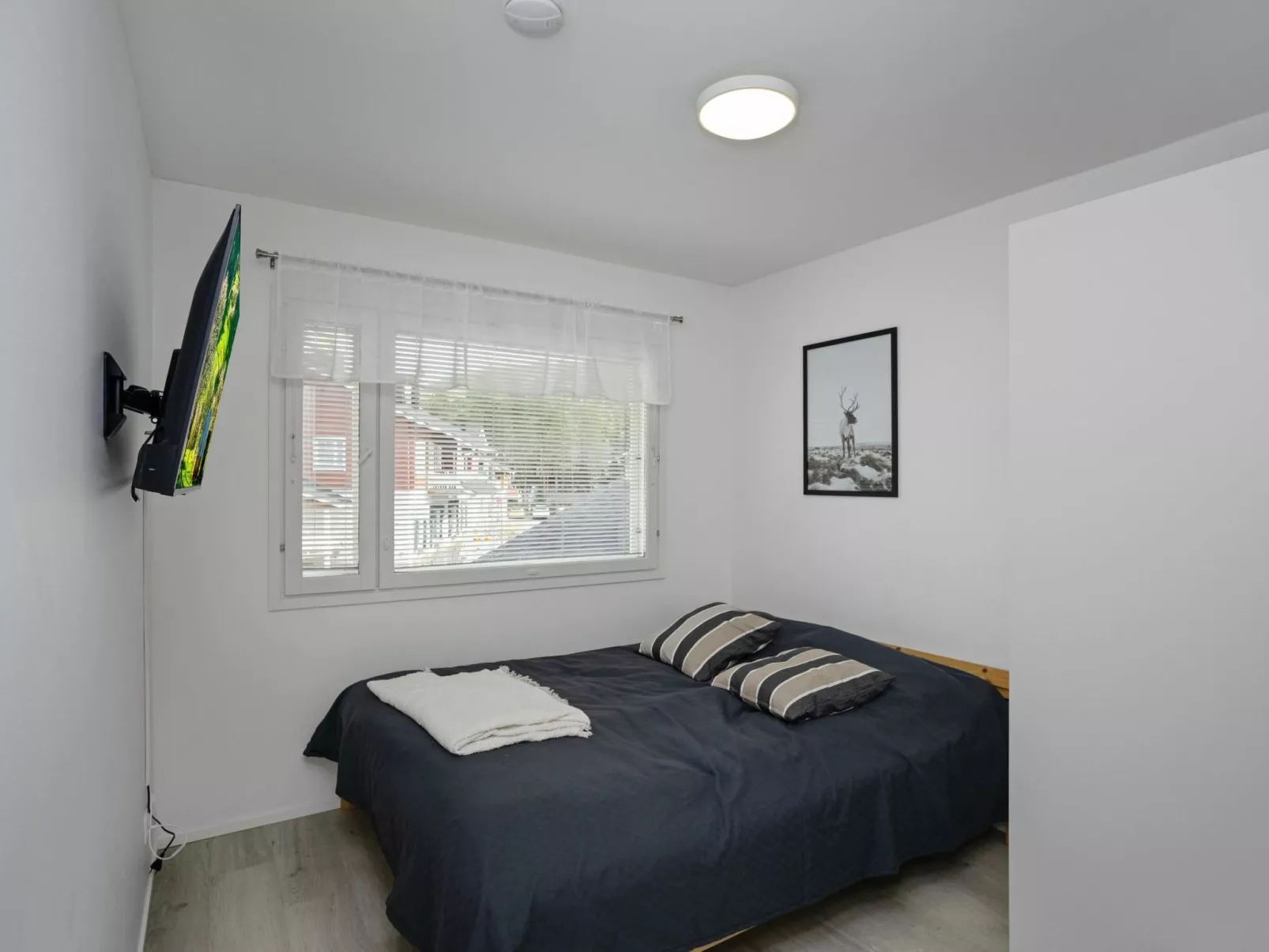 Leviraitti 4 a 4-Drinnen