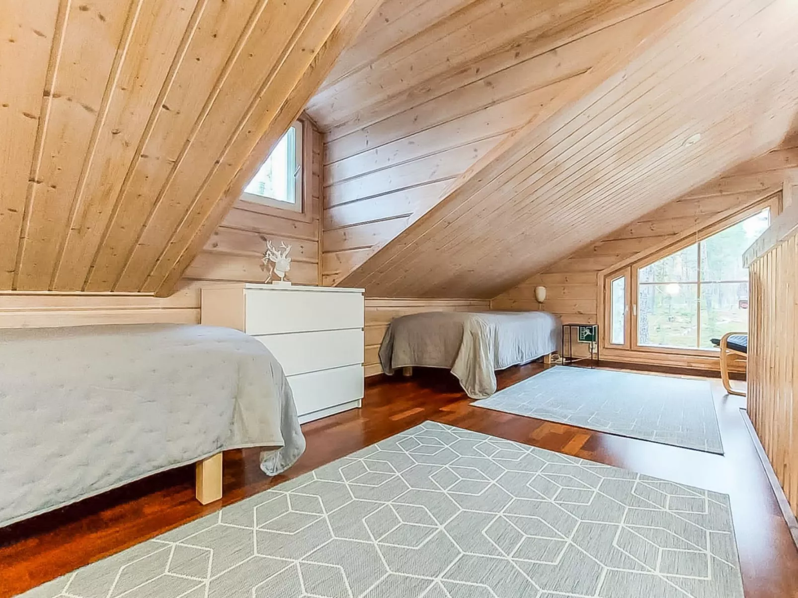 Ylläs iisakki as. 10 b-Inside