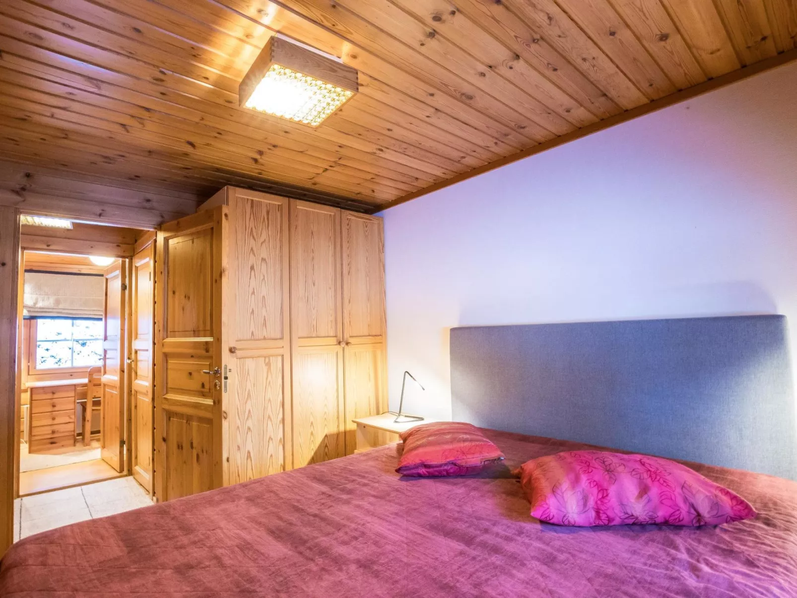 Lomaylläs f79 /palovaarankaarre 18b-Drinnen