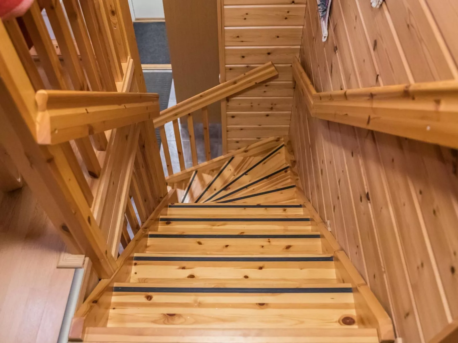 Jahtikaltio 3-Dedans