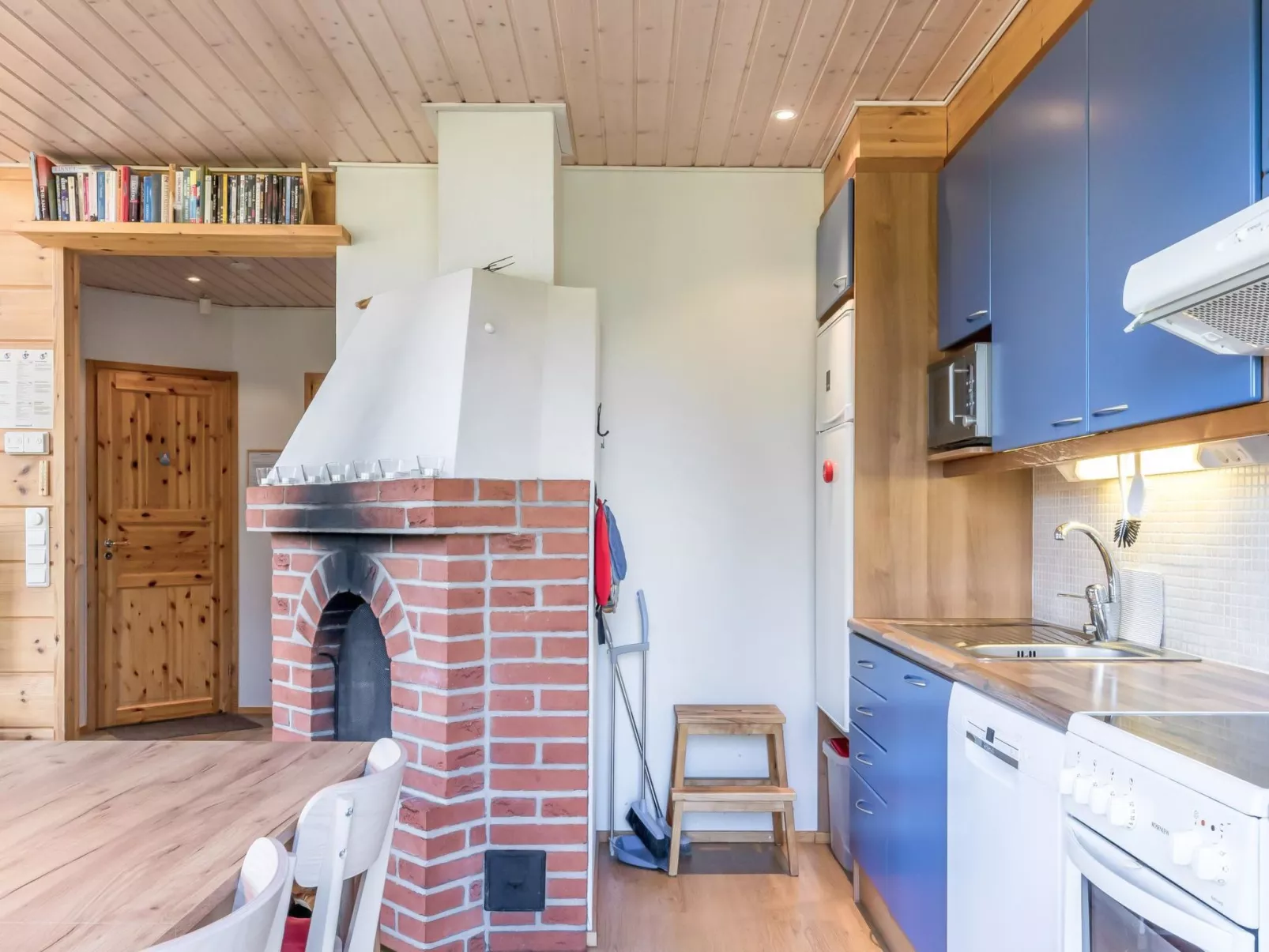 Kivalonmaa b-Drinnen