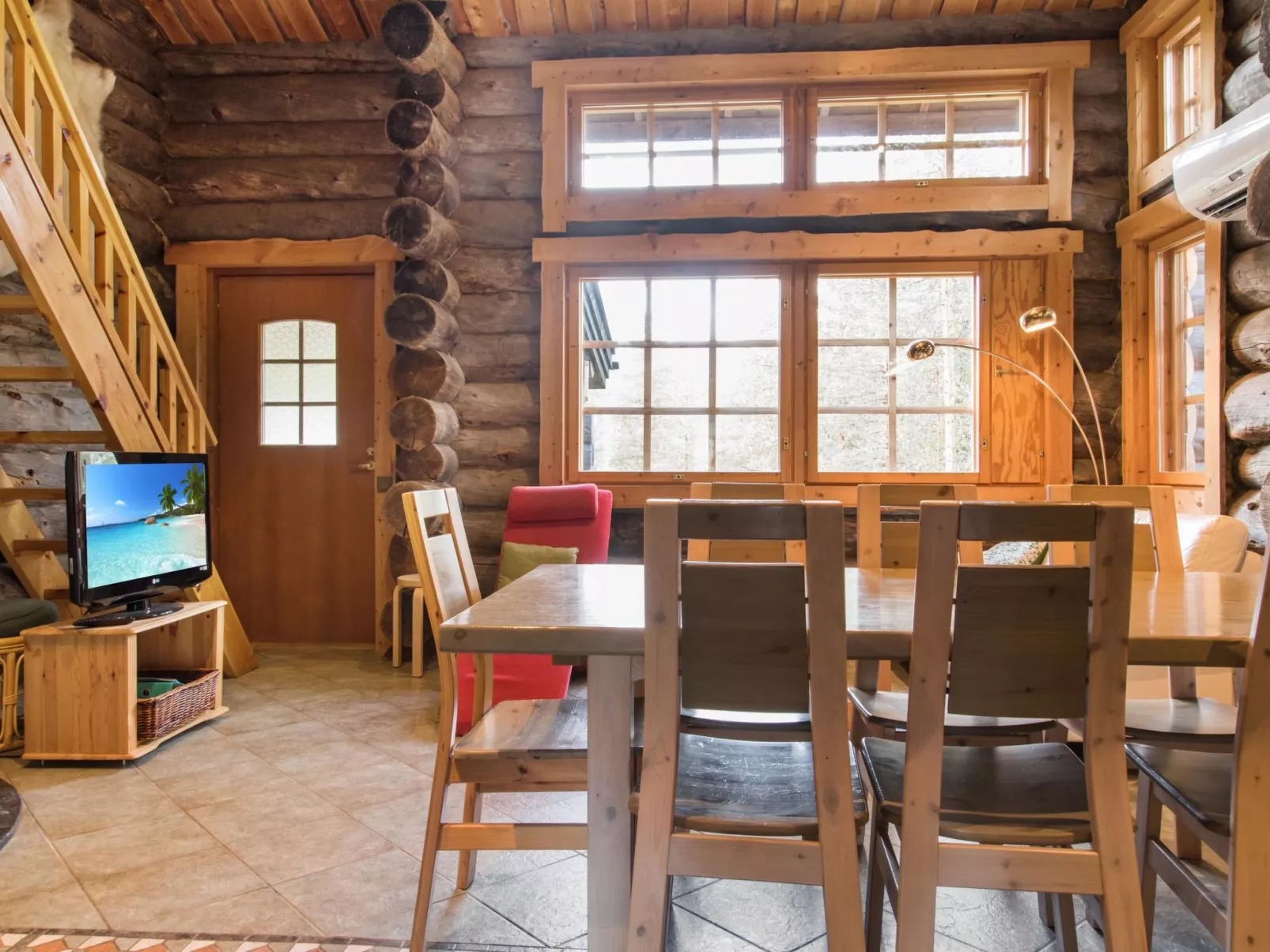 Klasun maja a-Drinnen