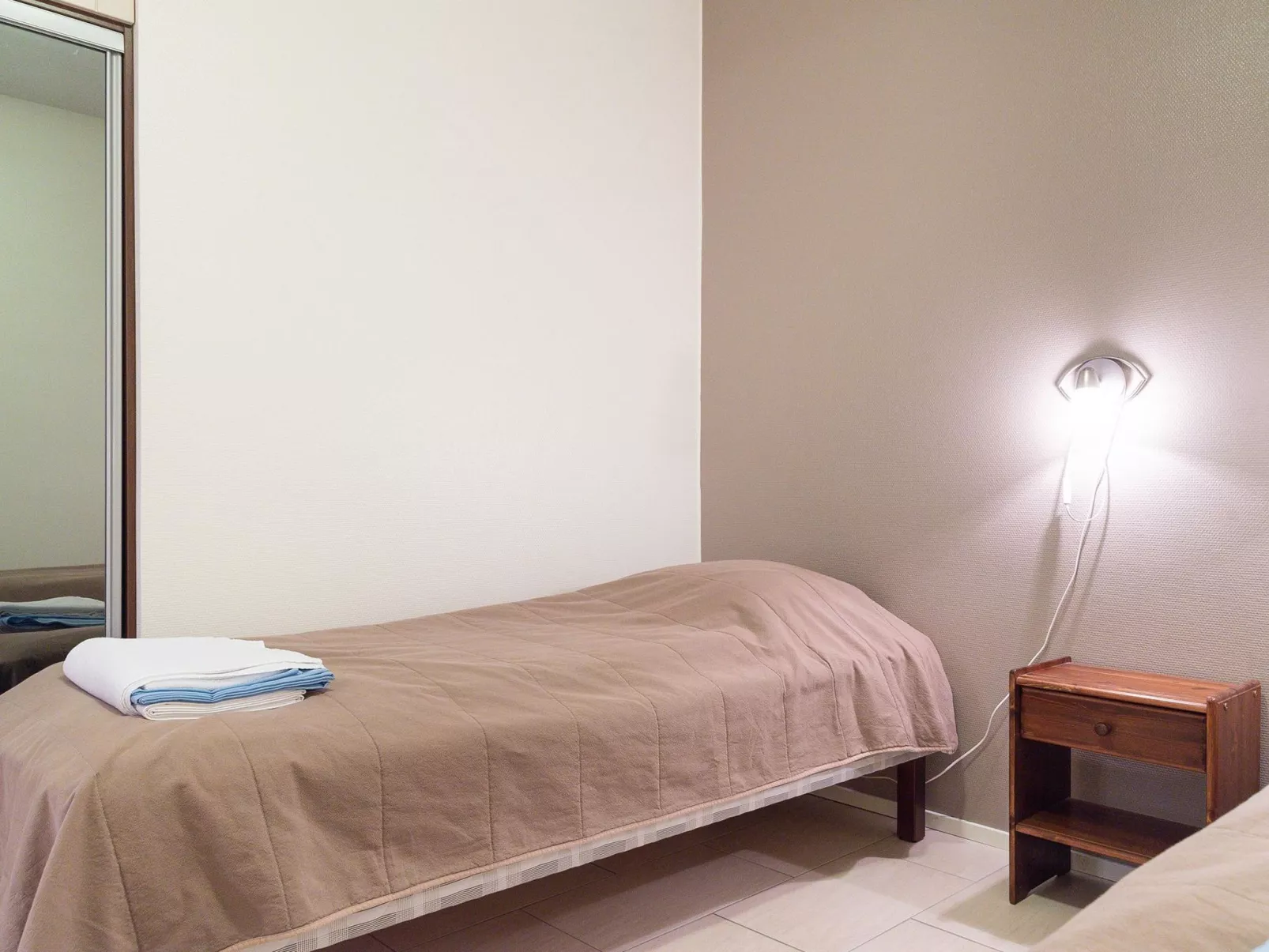 Yllästar 3 as 502-Dedans