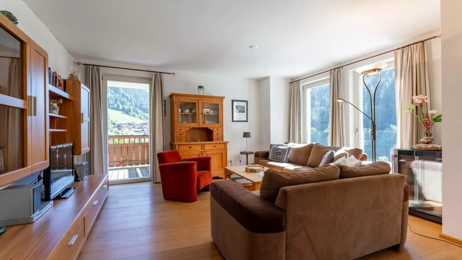 Drei Berge Top 4-Salon