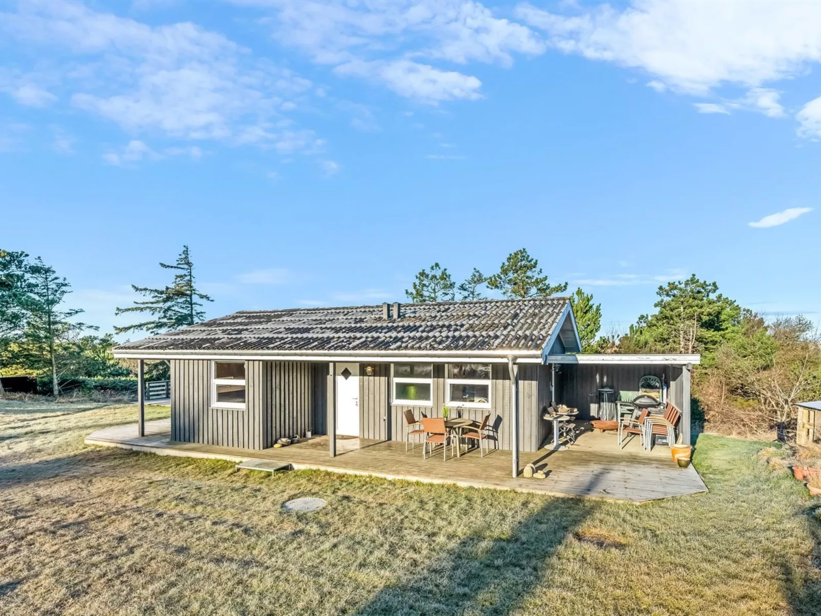 "Elsabet" - 700m to the fjord-Draußen