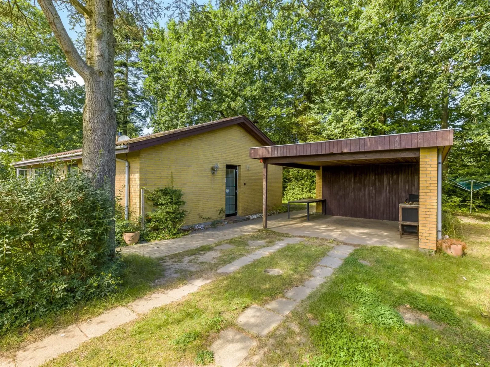 "Matild" - 250m from the sea-Outside