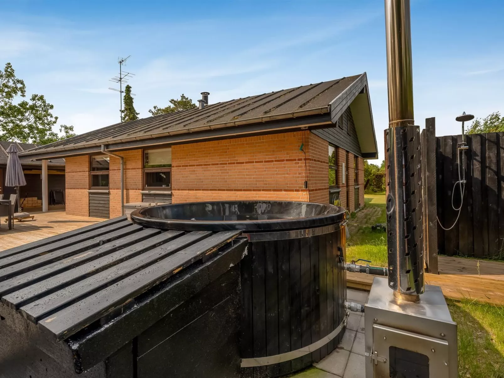 "Gitte" -  from the sea-Drinnen