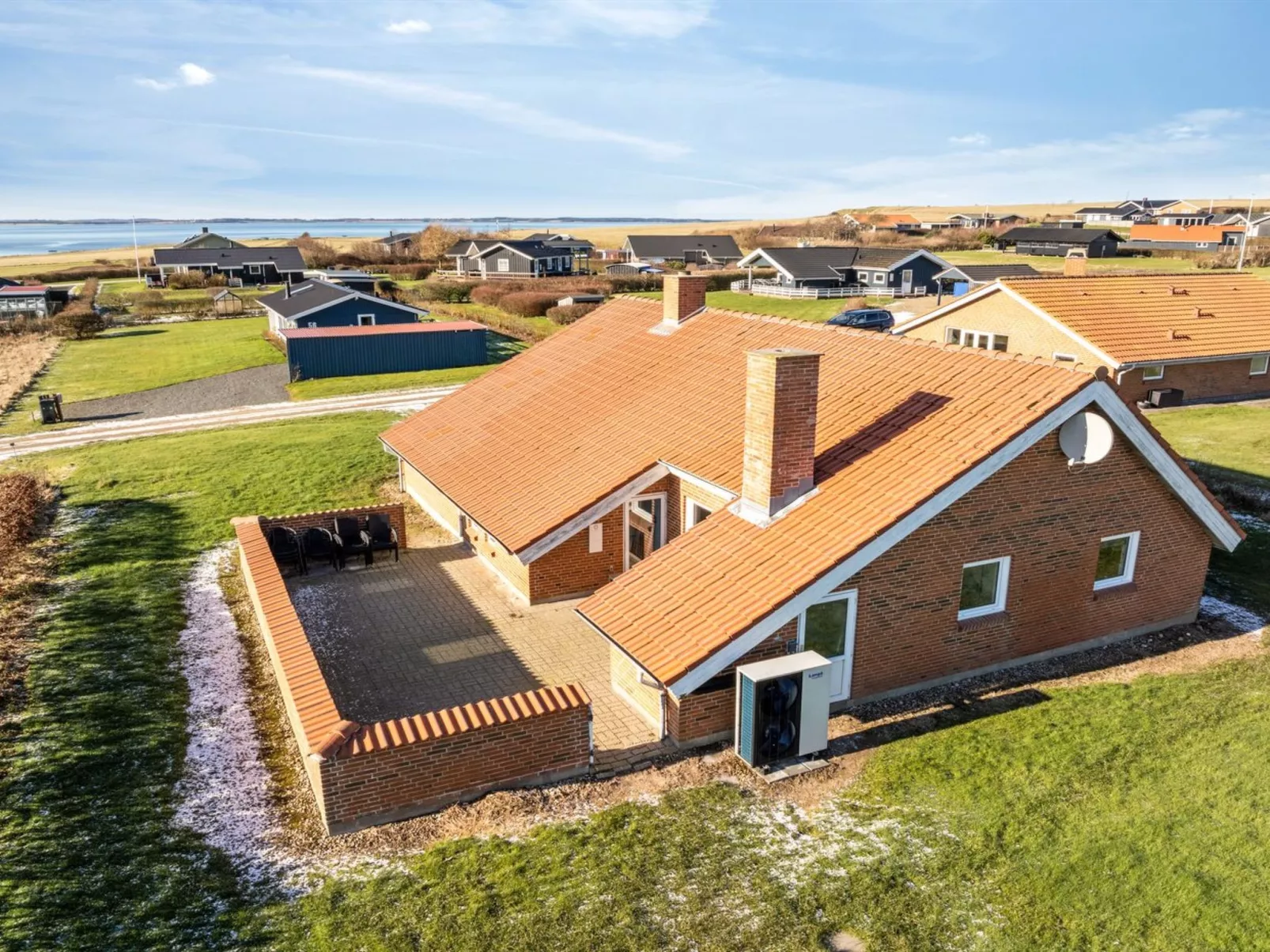 "Nikolce" - 300m to the fjord-Draußen