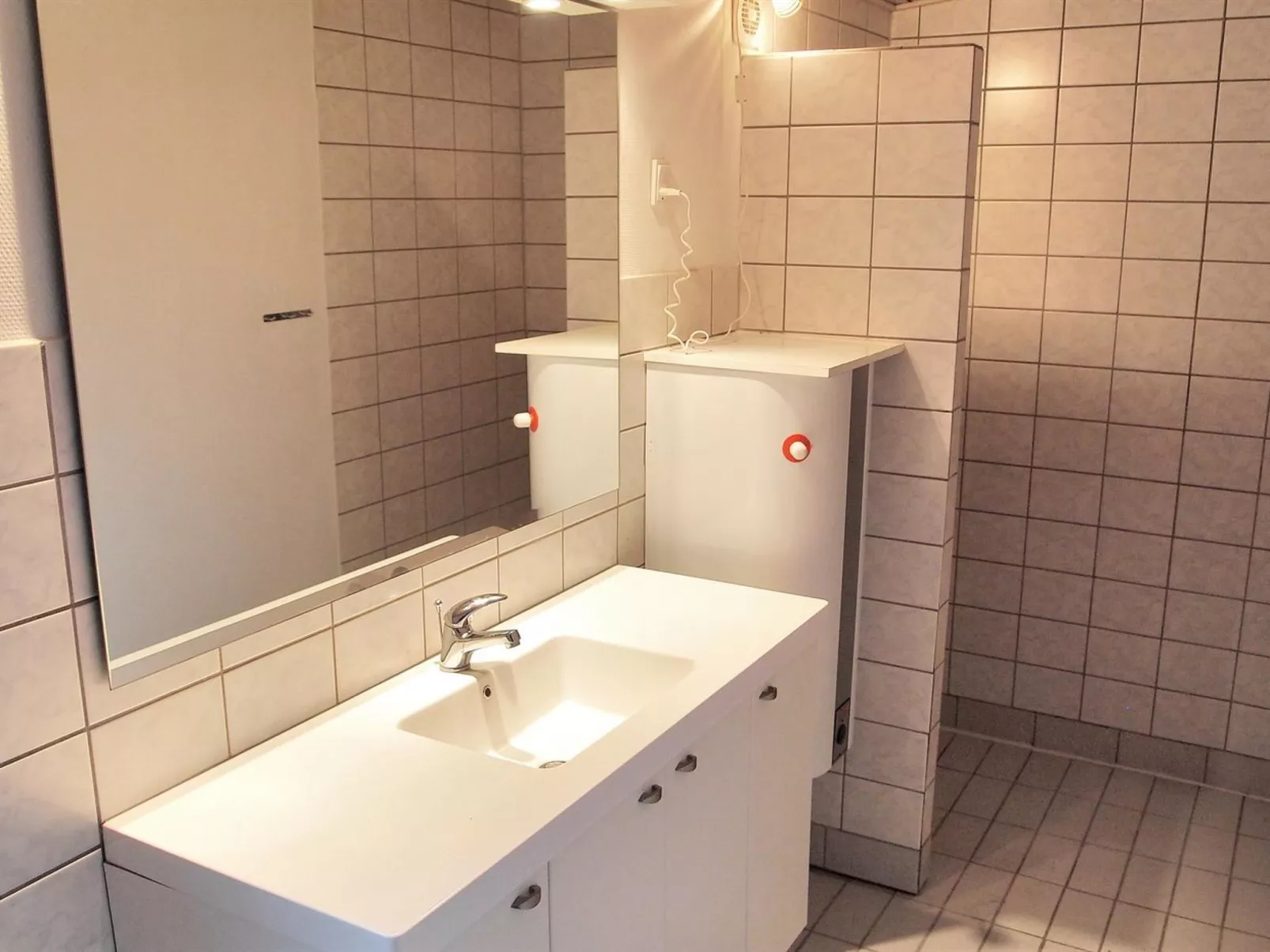 "Angret" - 200m from the sea-Inside