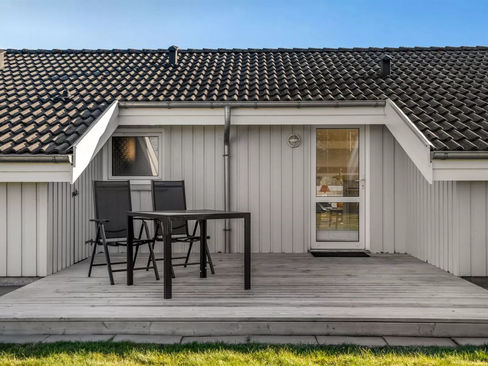 "Henri" - 1.2km from the sea-Outside