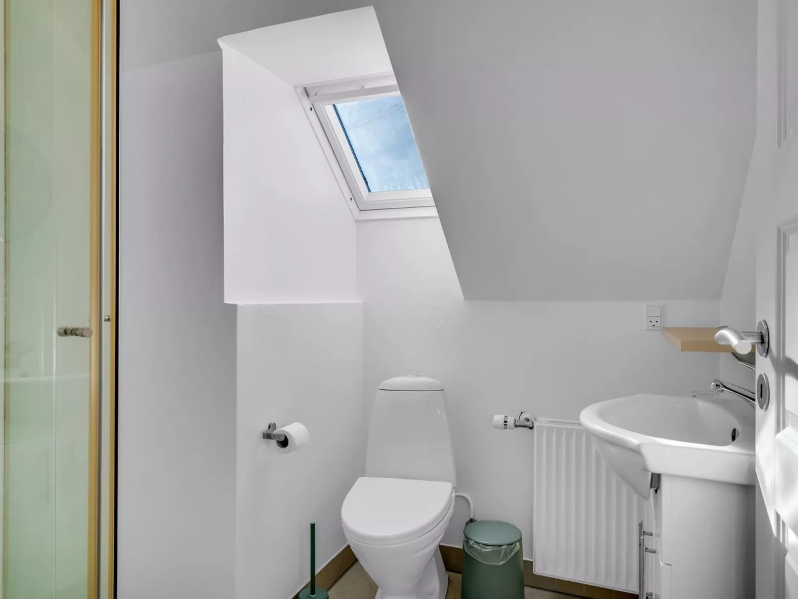 "Evamaria" - 150m to the fjord-Inside