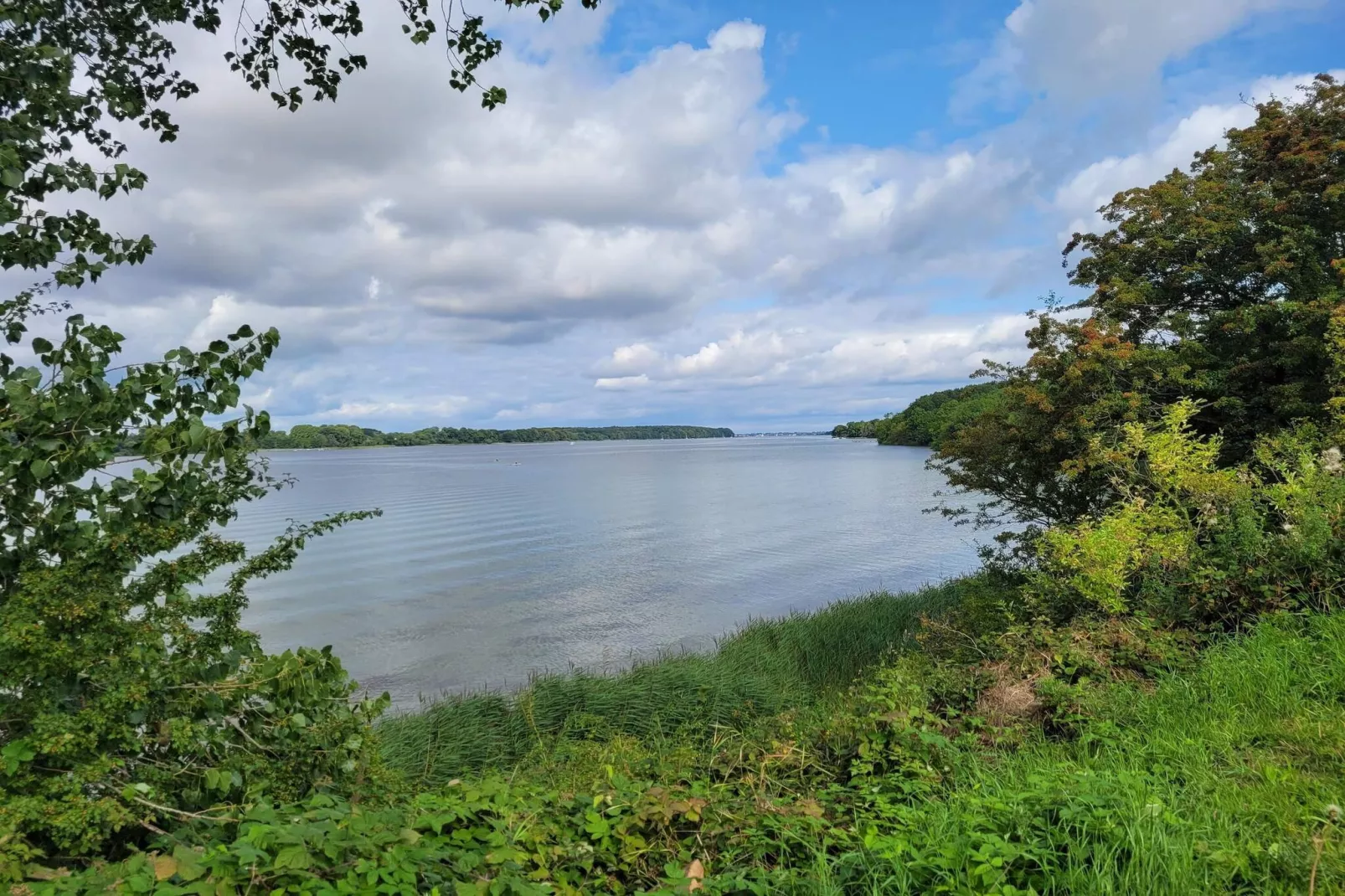 5 etoiles maison de vacances a Henne-Vue sur l'eau