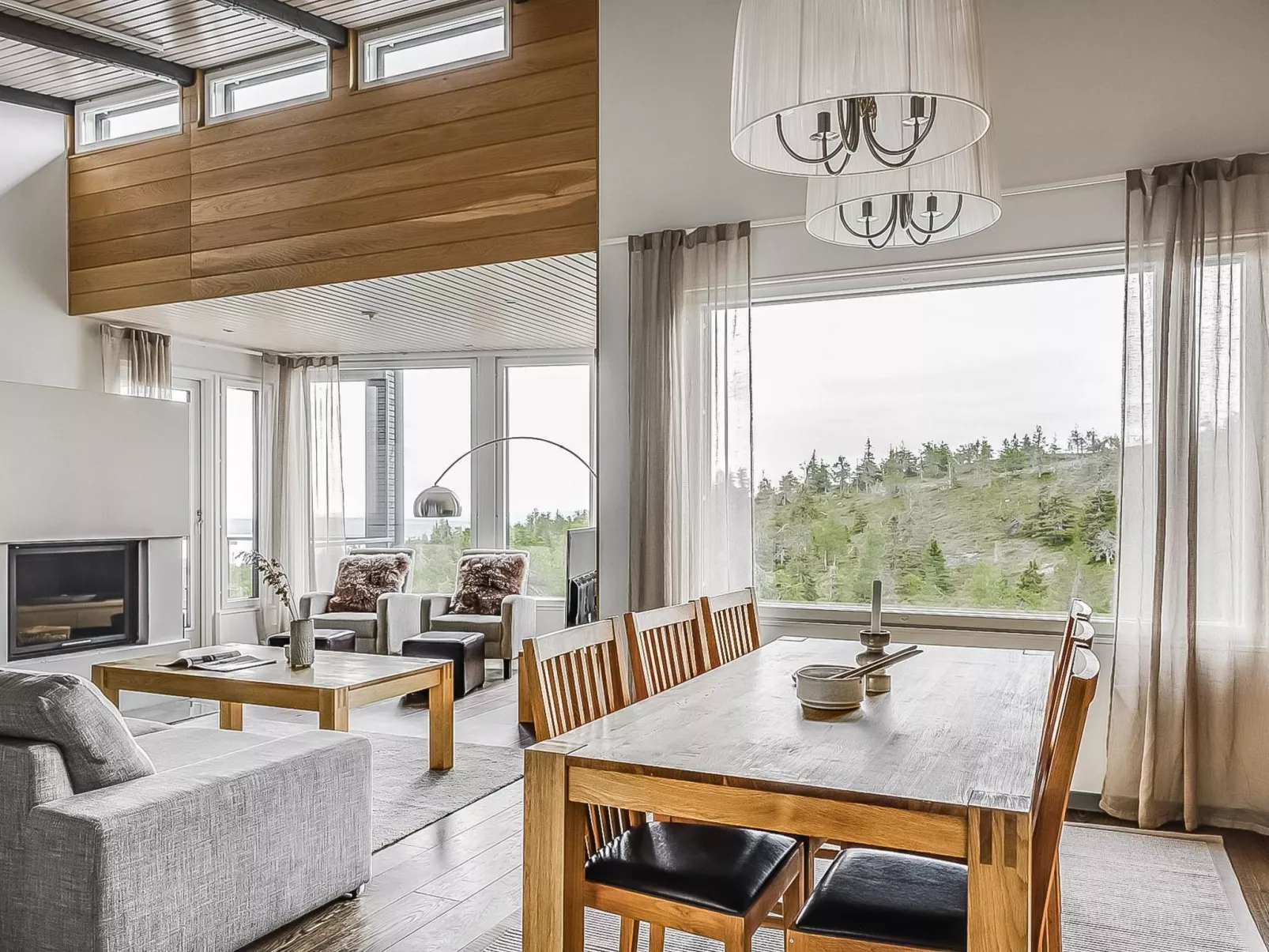 Rukavuorenhuippu 23 b-Dedans