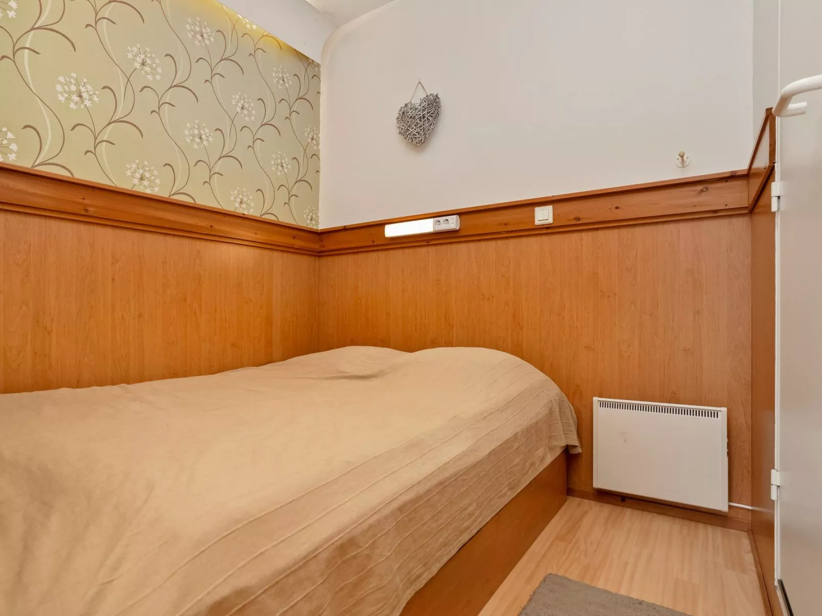 Snowflake b 24-Dedans