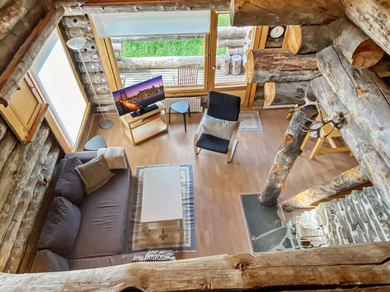 Sallanhelmi a2-Dedans