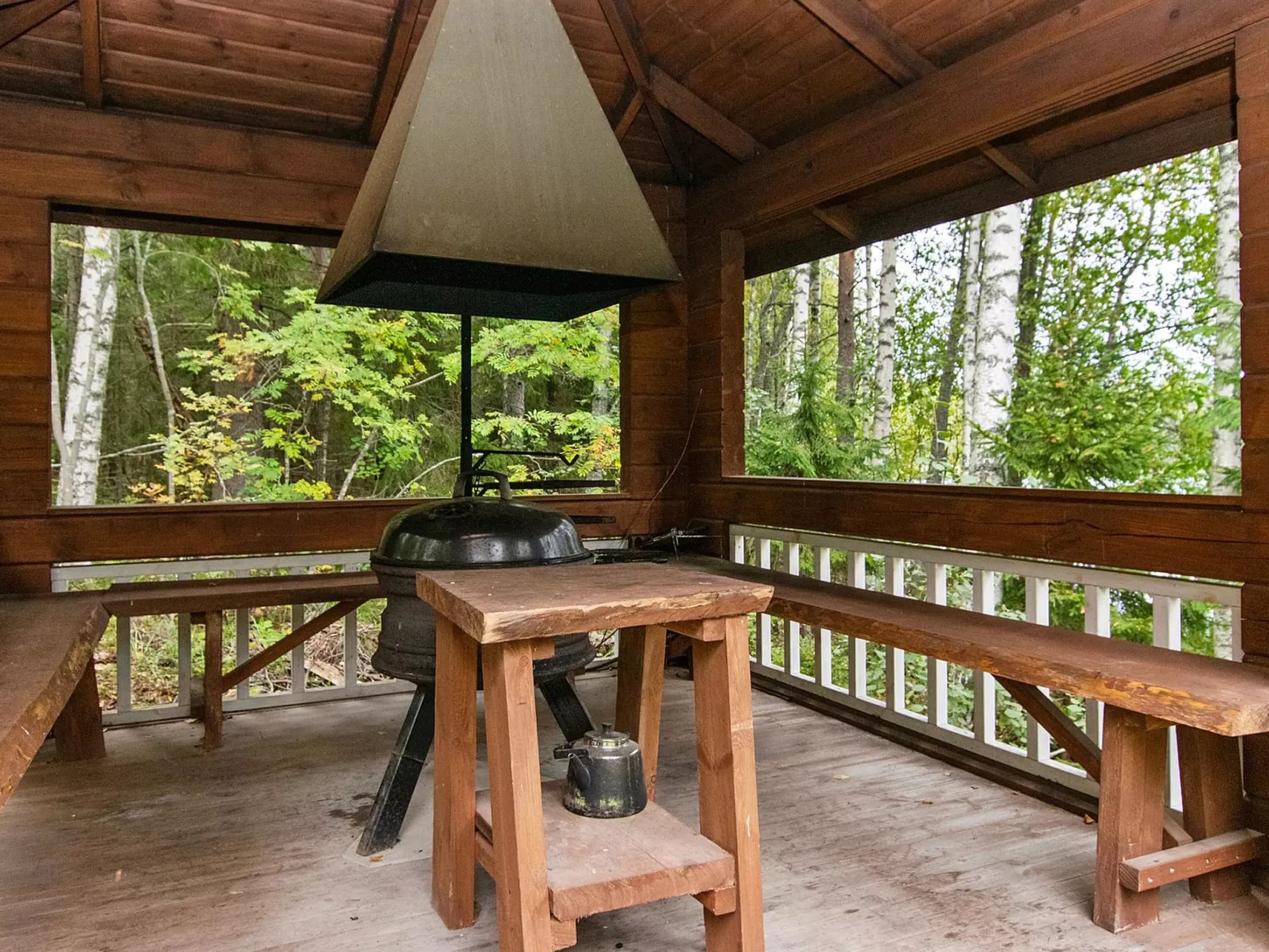 Mökki mikkola-Dedans