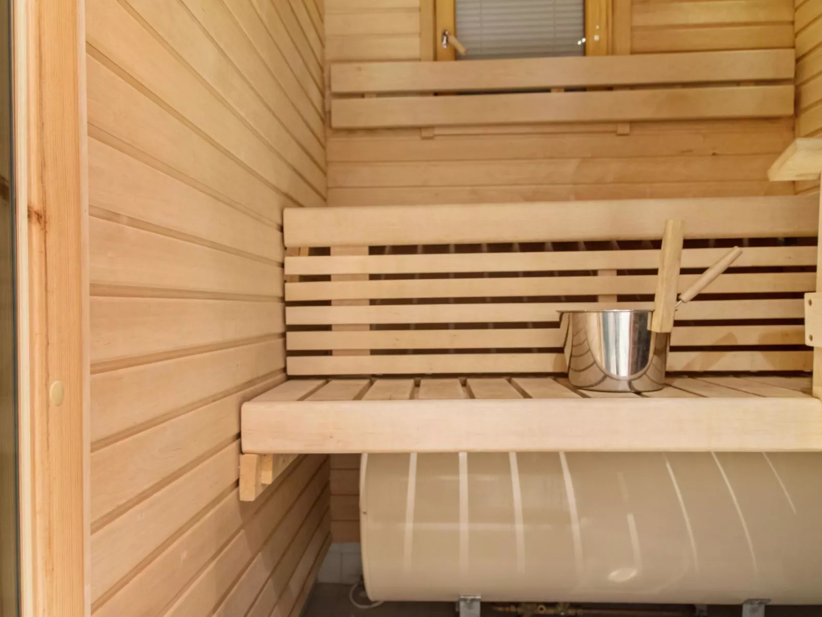 Yllästar 3 as 609-Drinnen