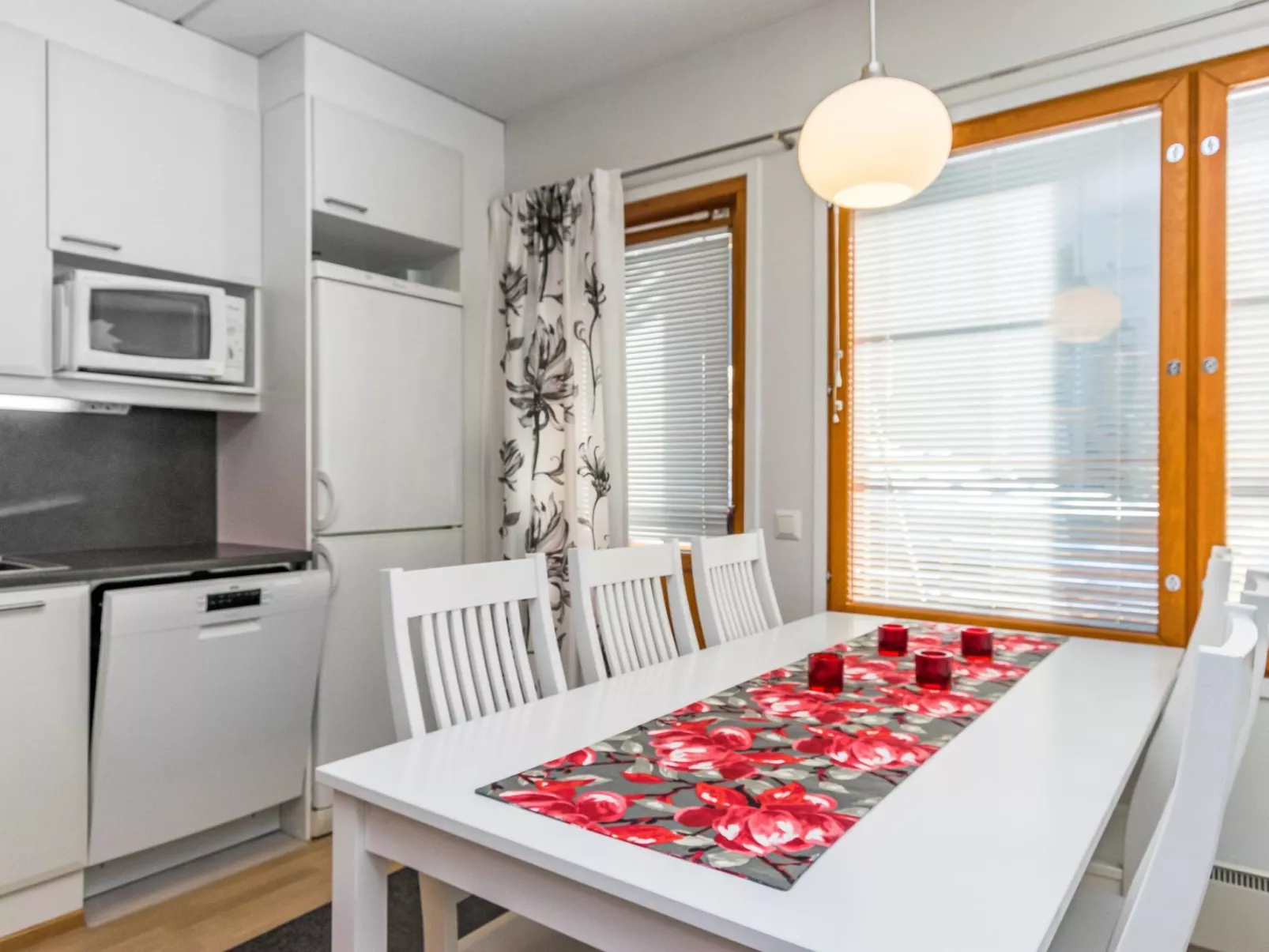 Karhunvartijan kota b1-Dedans