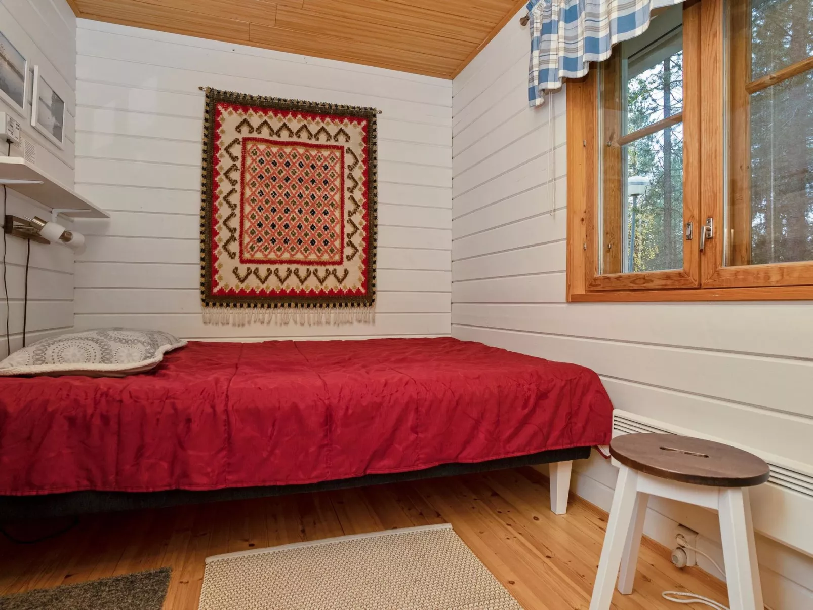 Kaukosaaren ahonrinne-Dedans